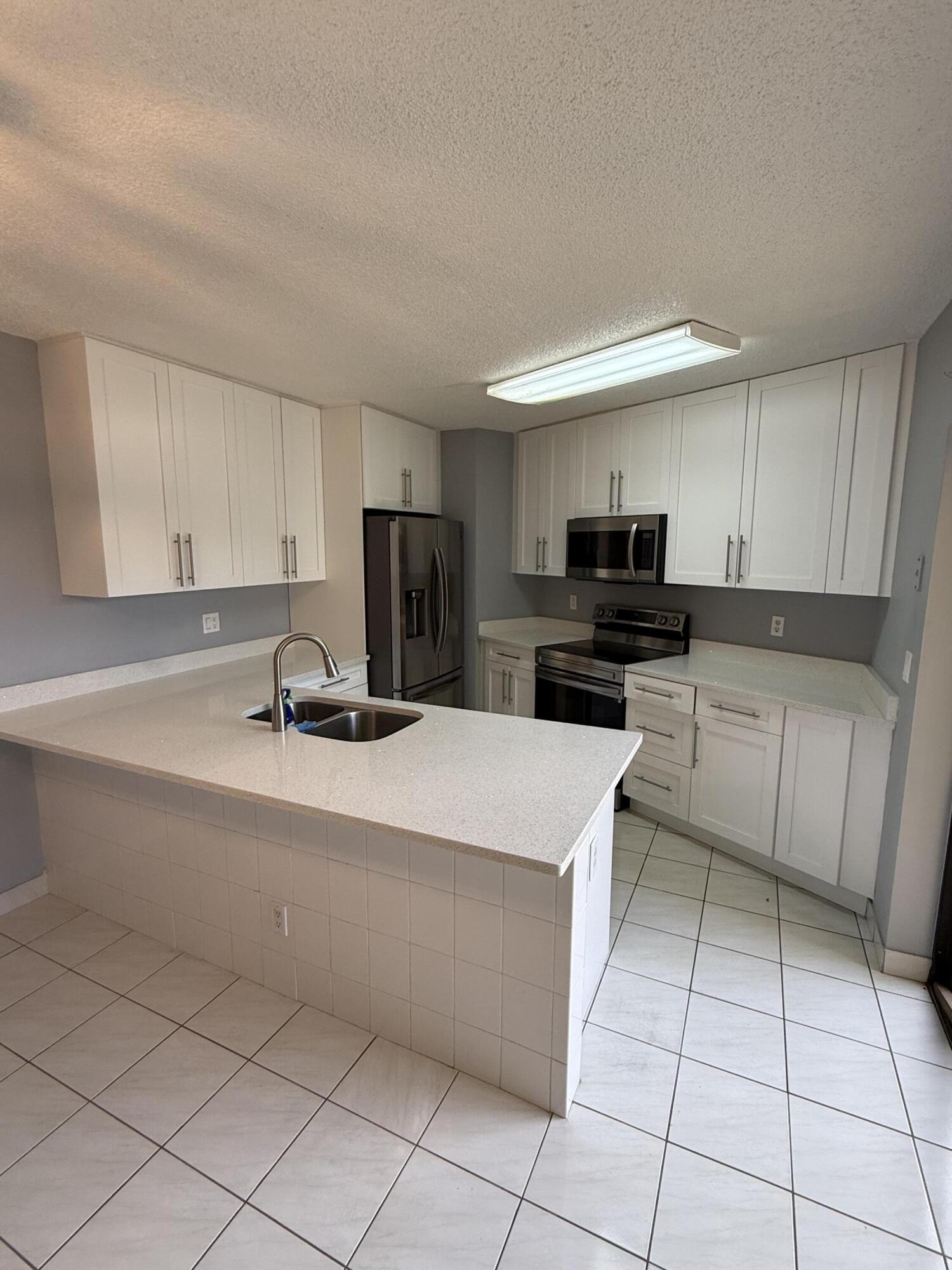 31 Springdale, Palm Springs FL 33461