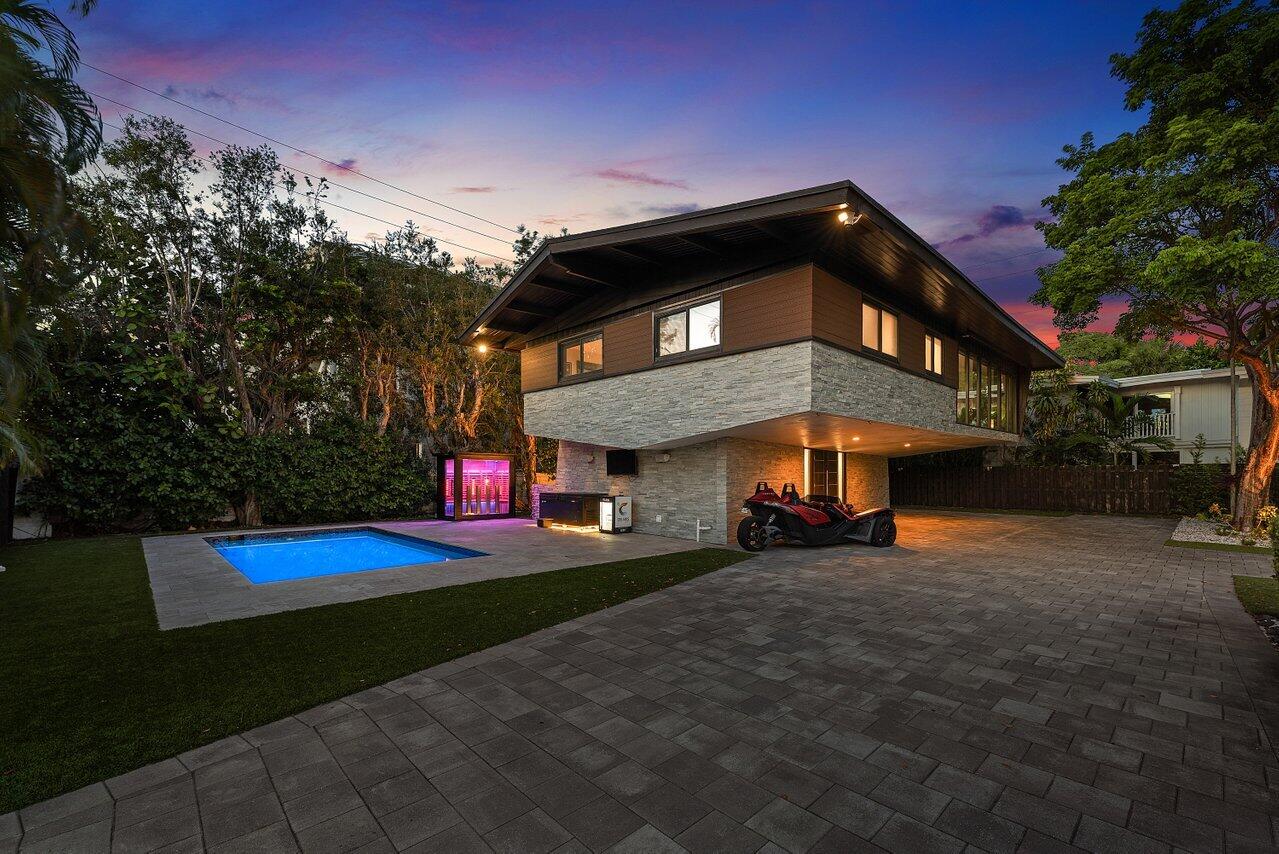 2601 NE 8TH, Fort Lauderdale FL 33304