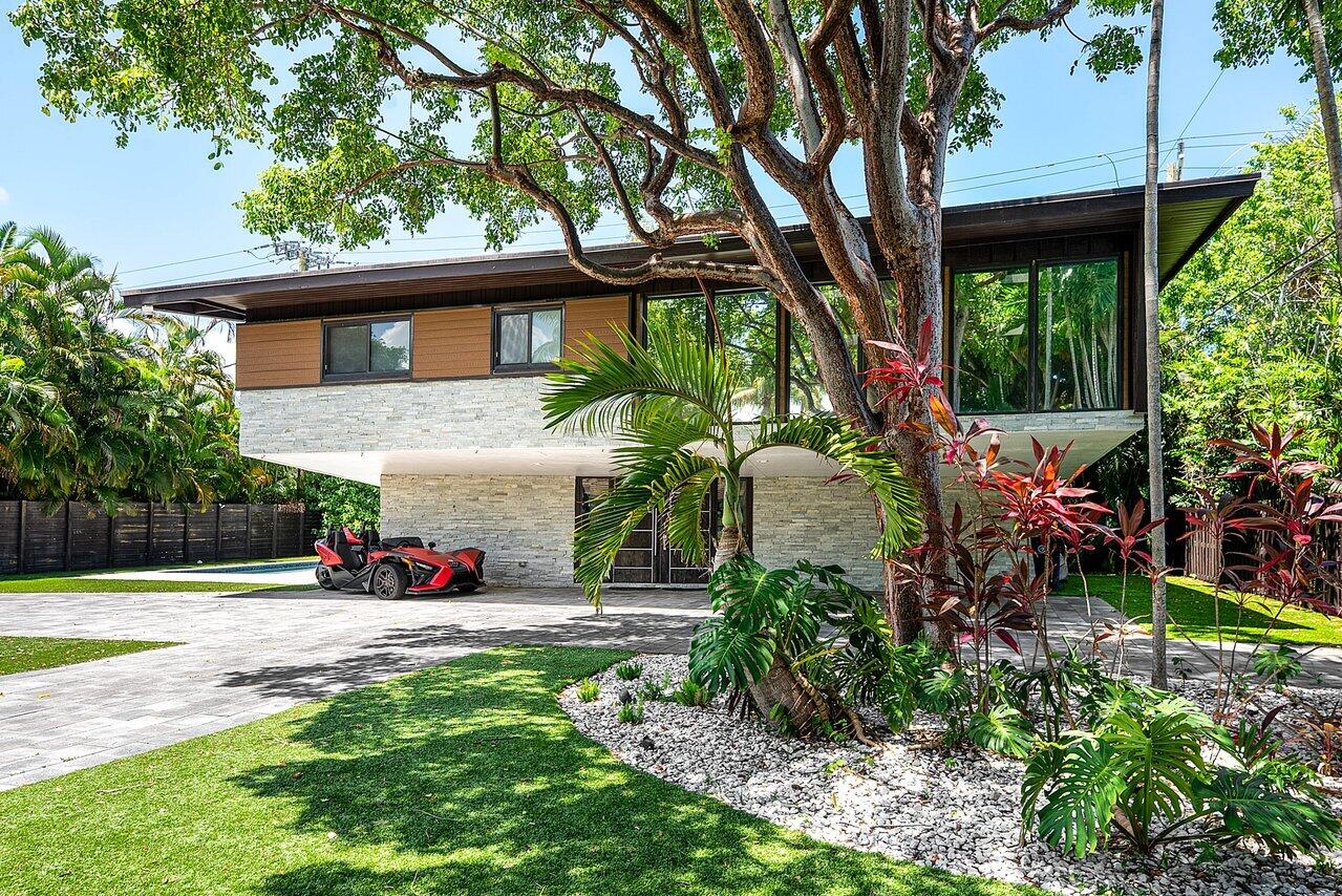 2601 NE 8TH, Fort Lauderdale FL 33304