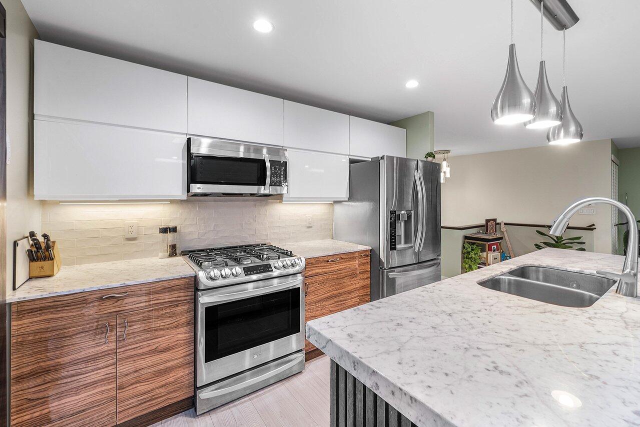 2601 NE 8TH, Fort Lauderdale FL 33304