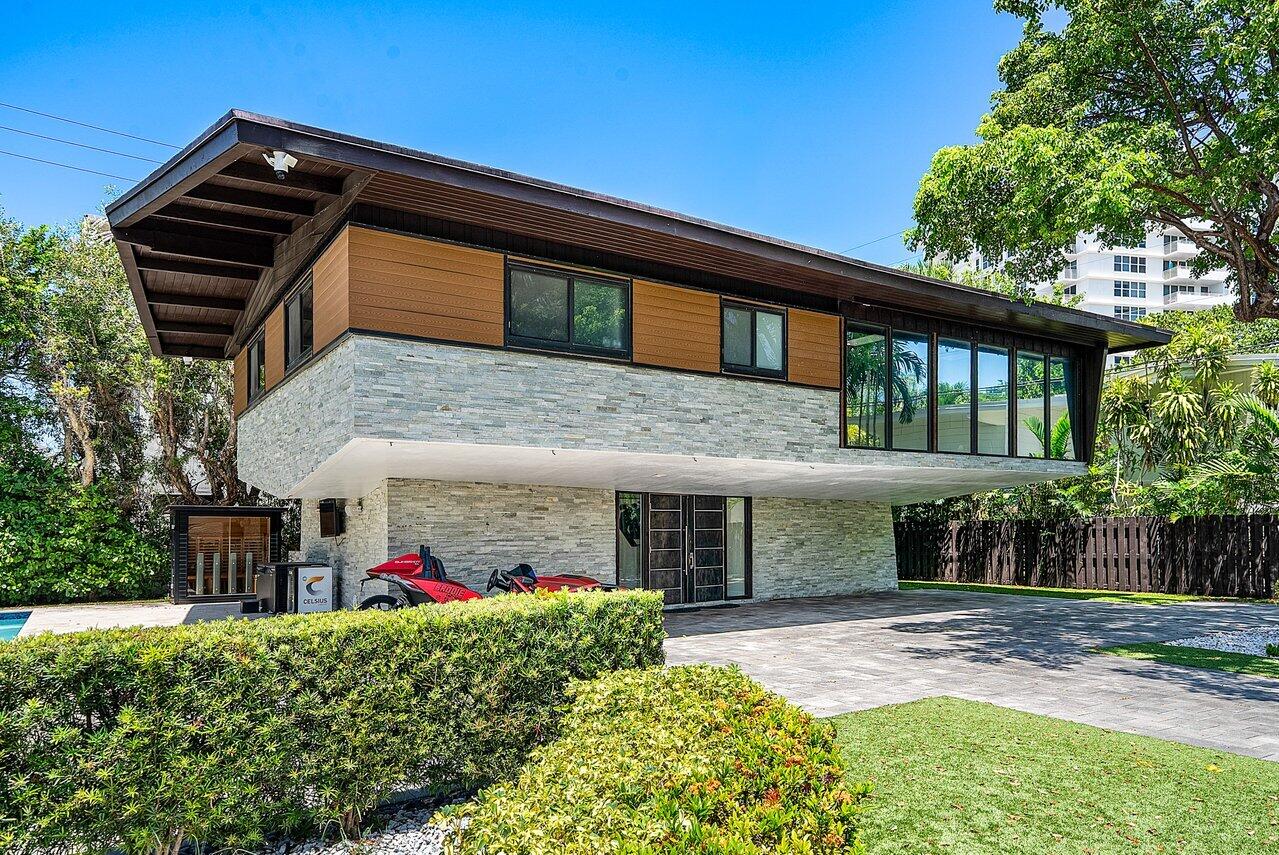 2601 NE 8TH, Fort Lauderdale FL 33304