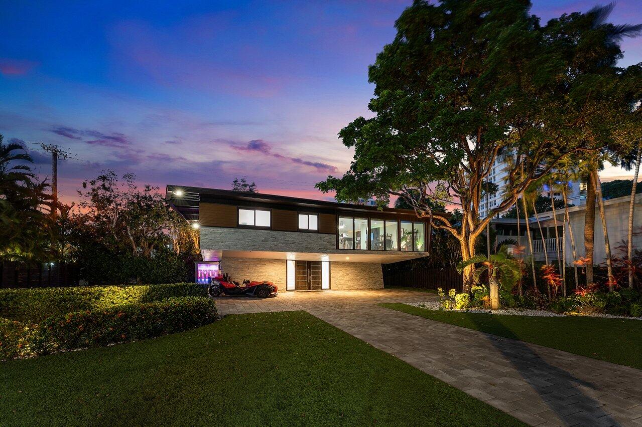 2601 NE 8TH, Fort Lauderdale FL 33304