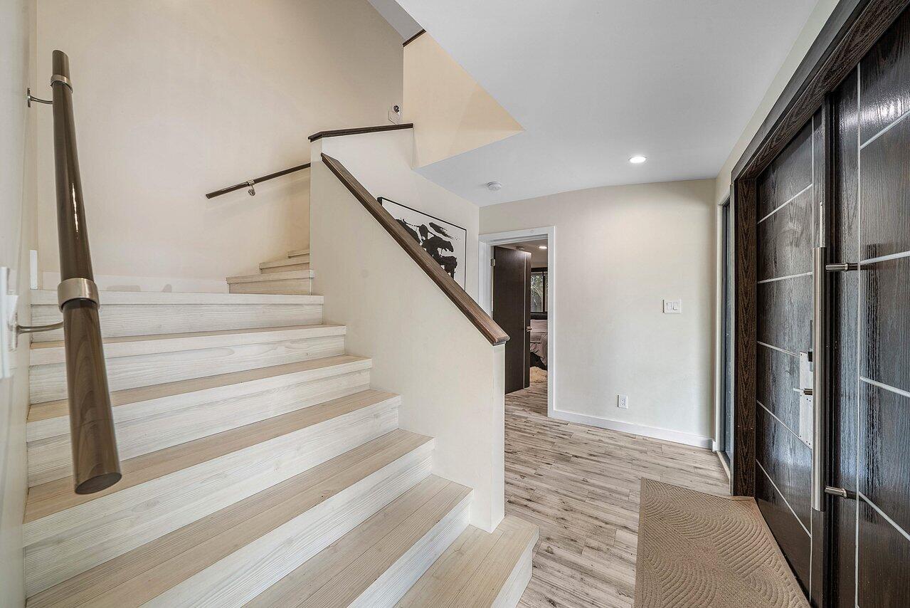 2601 NE 8TH, Fort Lauderdale FL 33304