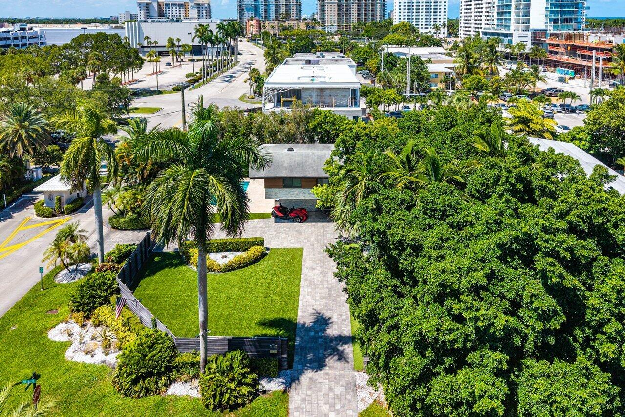 2601 NE 8TH, Fort Lauderdale FL 33304