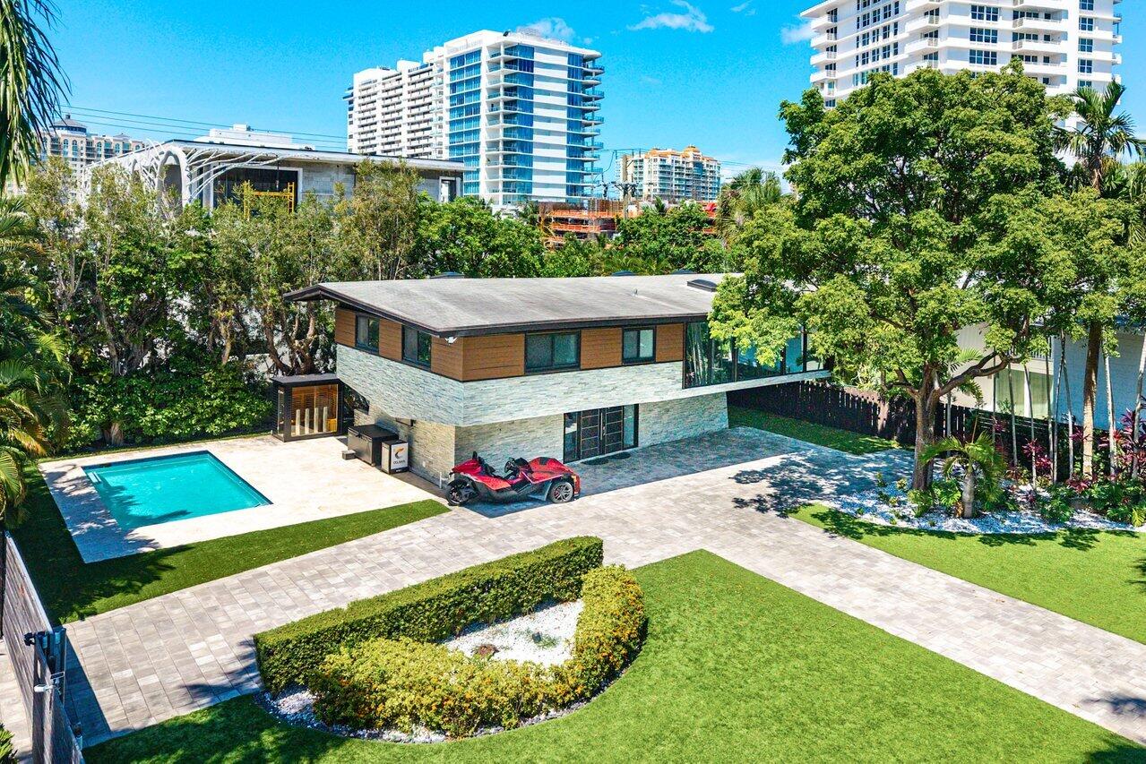2601 NE 8TH, Fort Lauderdale FL 33304