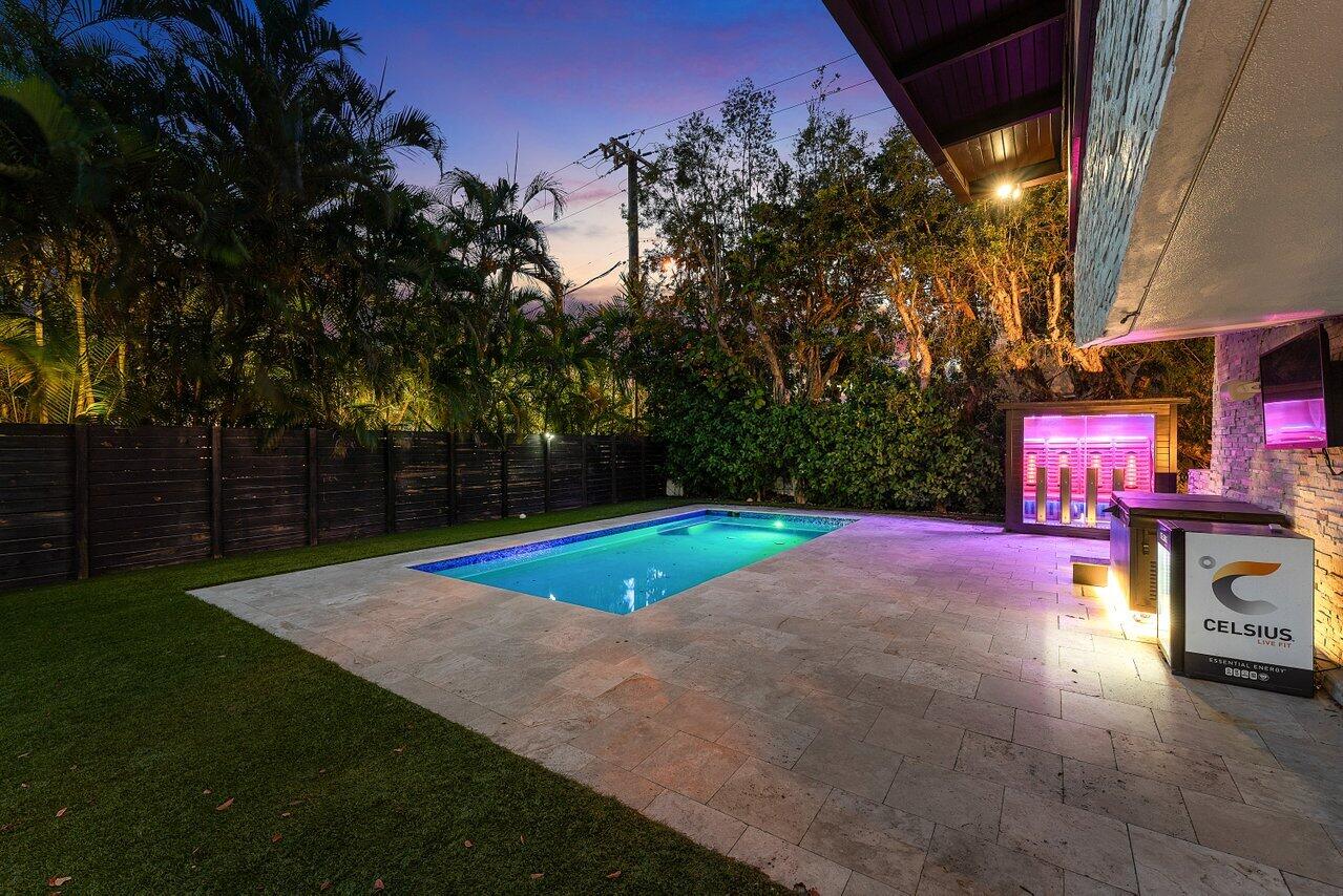 2601 NE 8TH, Fort Lauderdale FL 33304