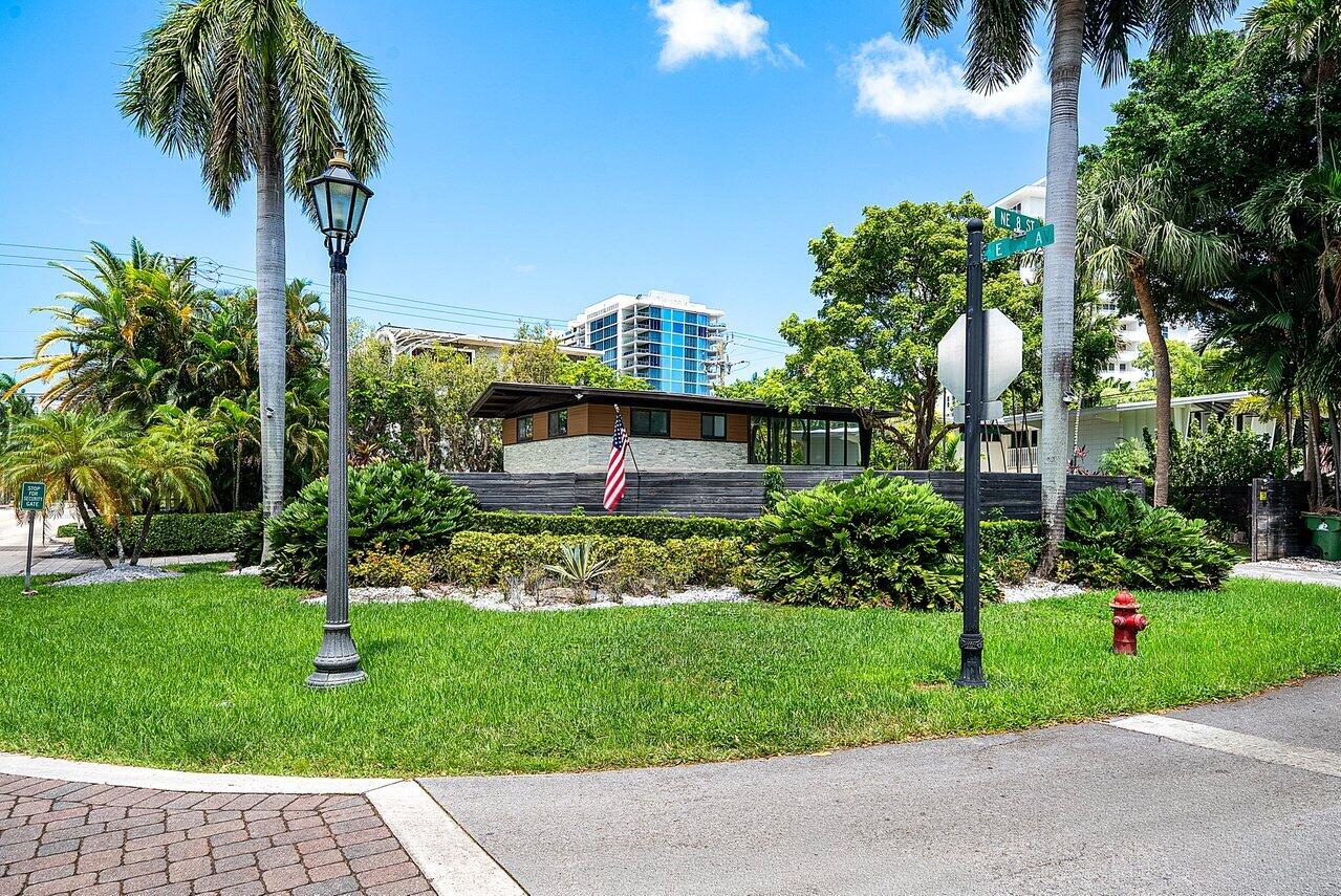 2601 NE 8TH, Fort Lauderdale FL 33304