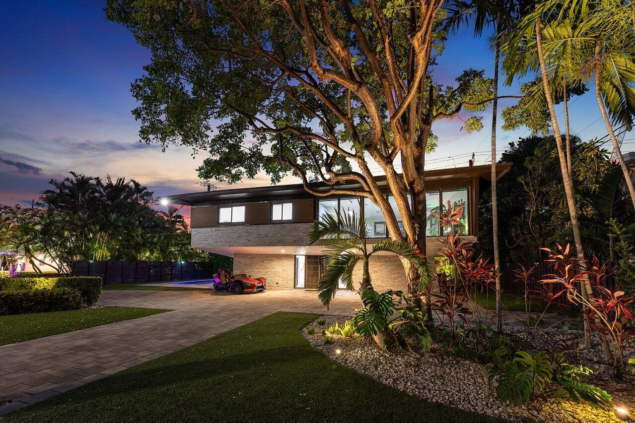 2601 NE 8TH, Fort Lauderdale FL 33304