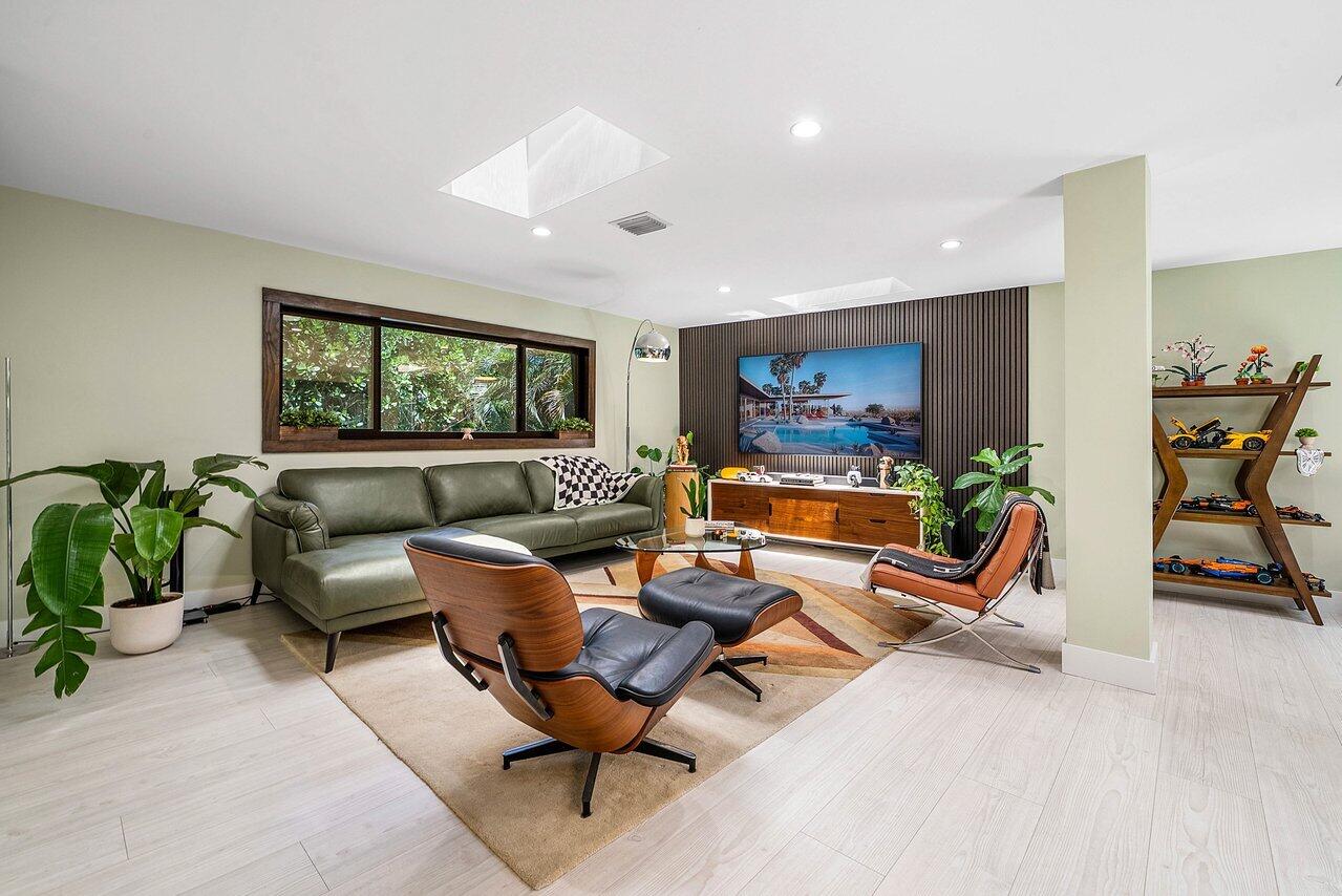2601 NE 8TH, Fort Lauderdale FL 33304