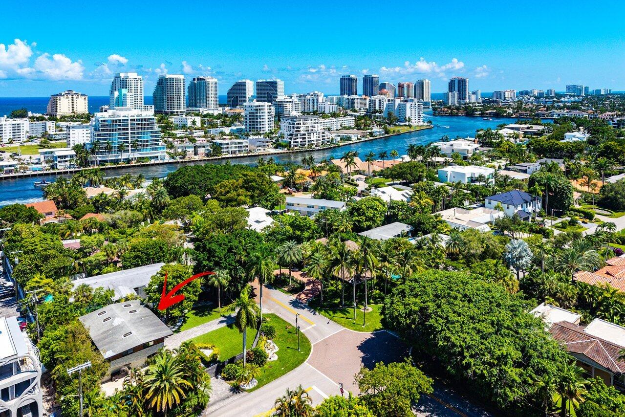 2601 NE 8TH, Fort Lauderdale FL 33304