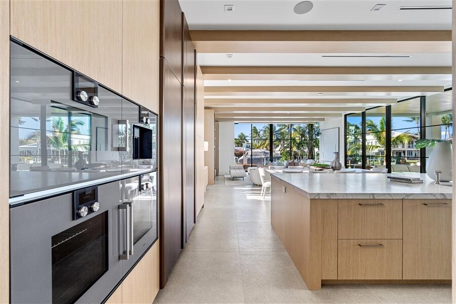 1117 BEACH, Delray Beach FL 33483