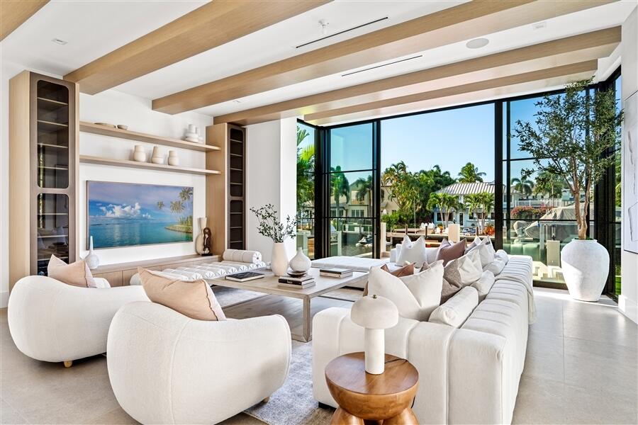 1117 BEACH, Delray Beach FL 33483