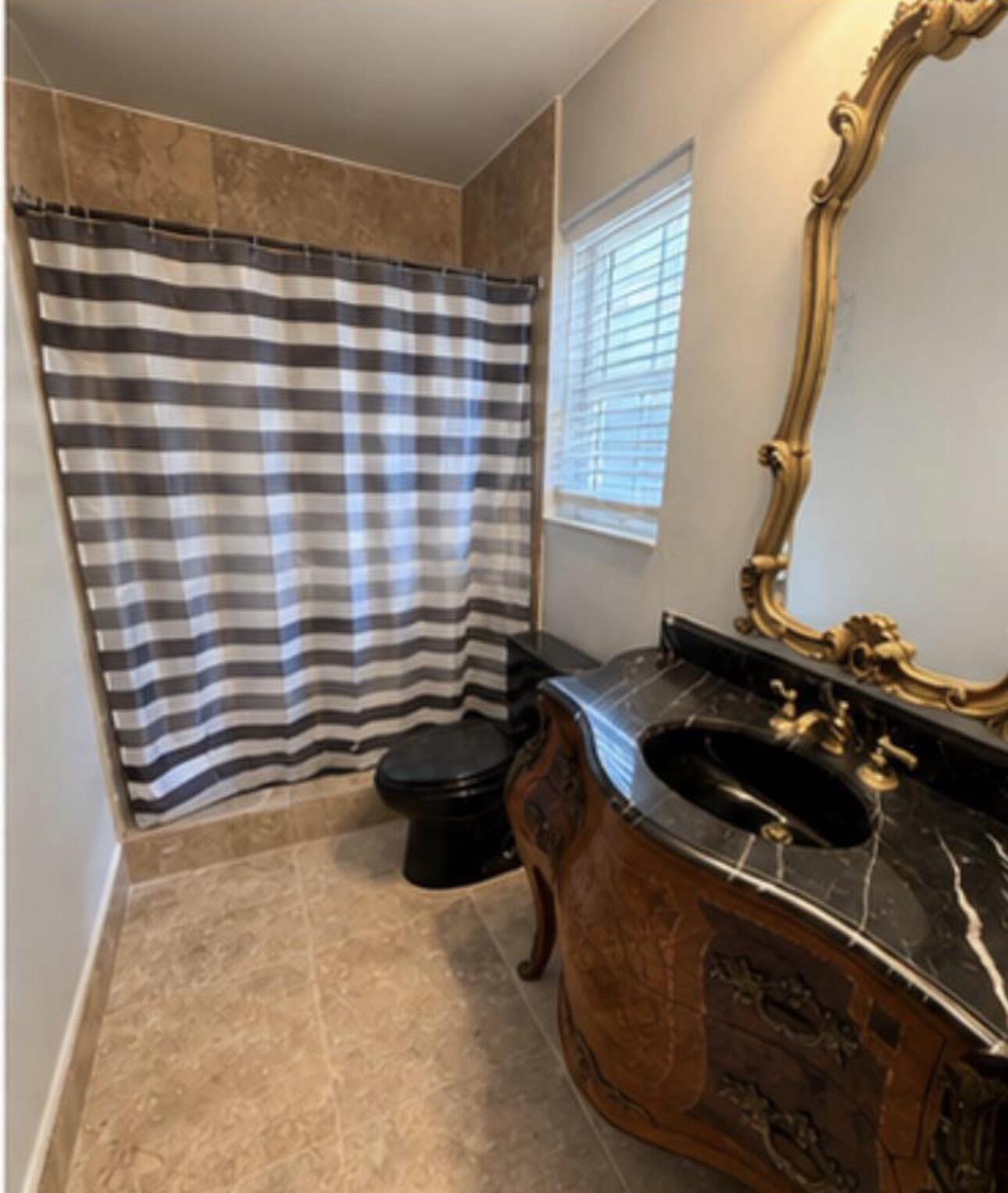 4421 NE 23RD, Lighthouse Point FL 33064