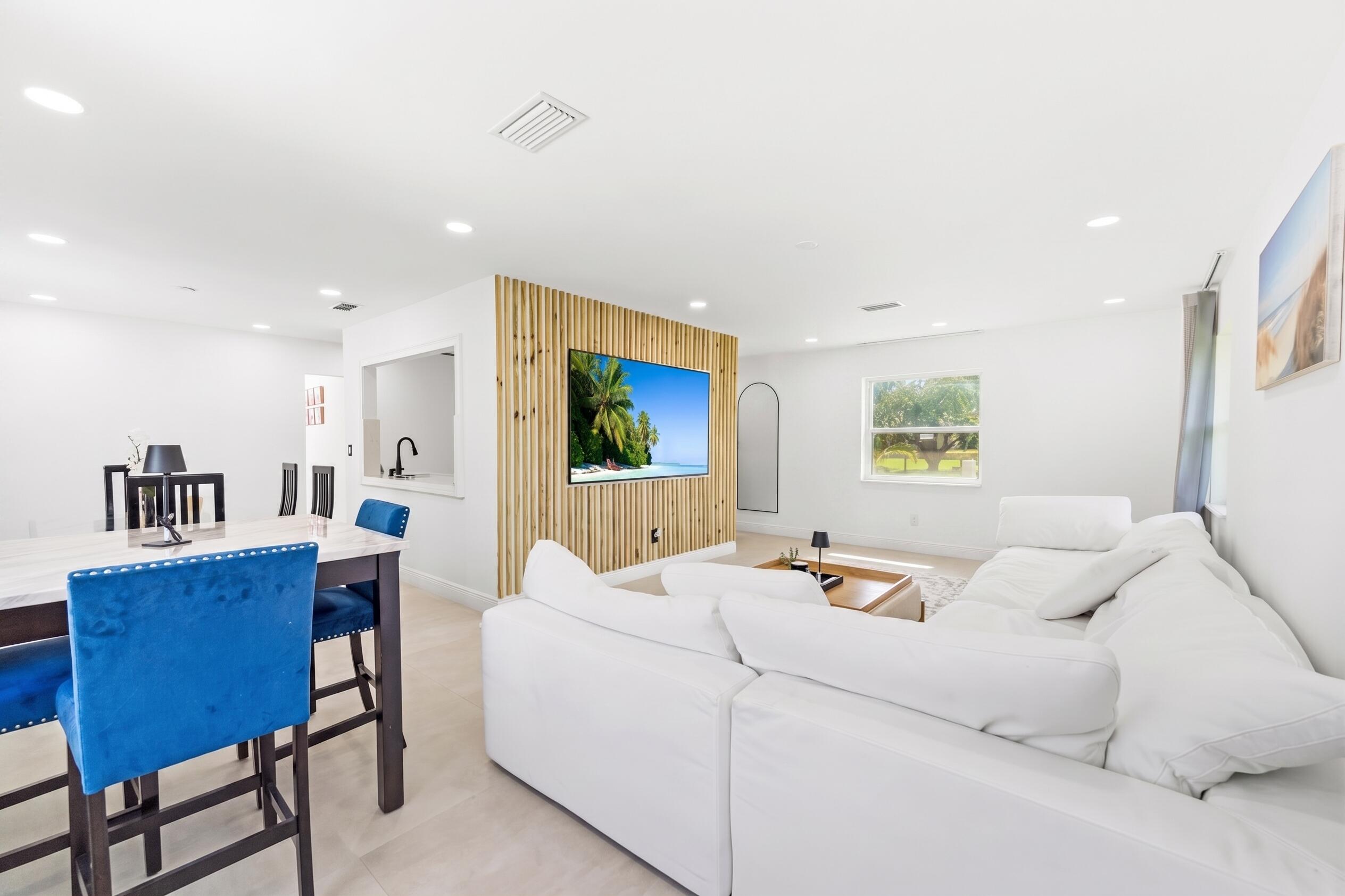 245 Sandpiper, Royal Palm Beach FL 33411