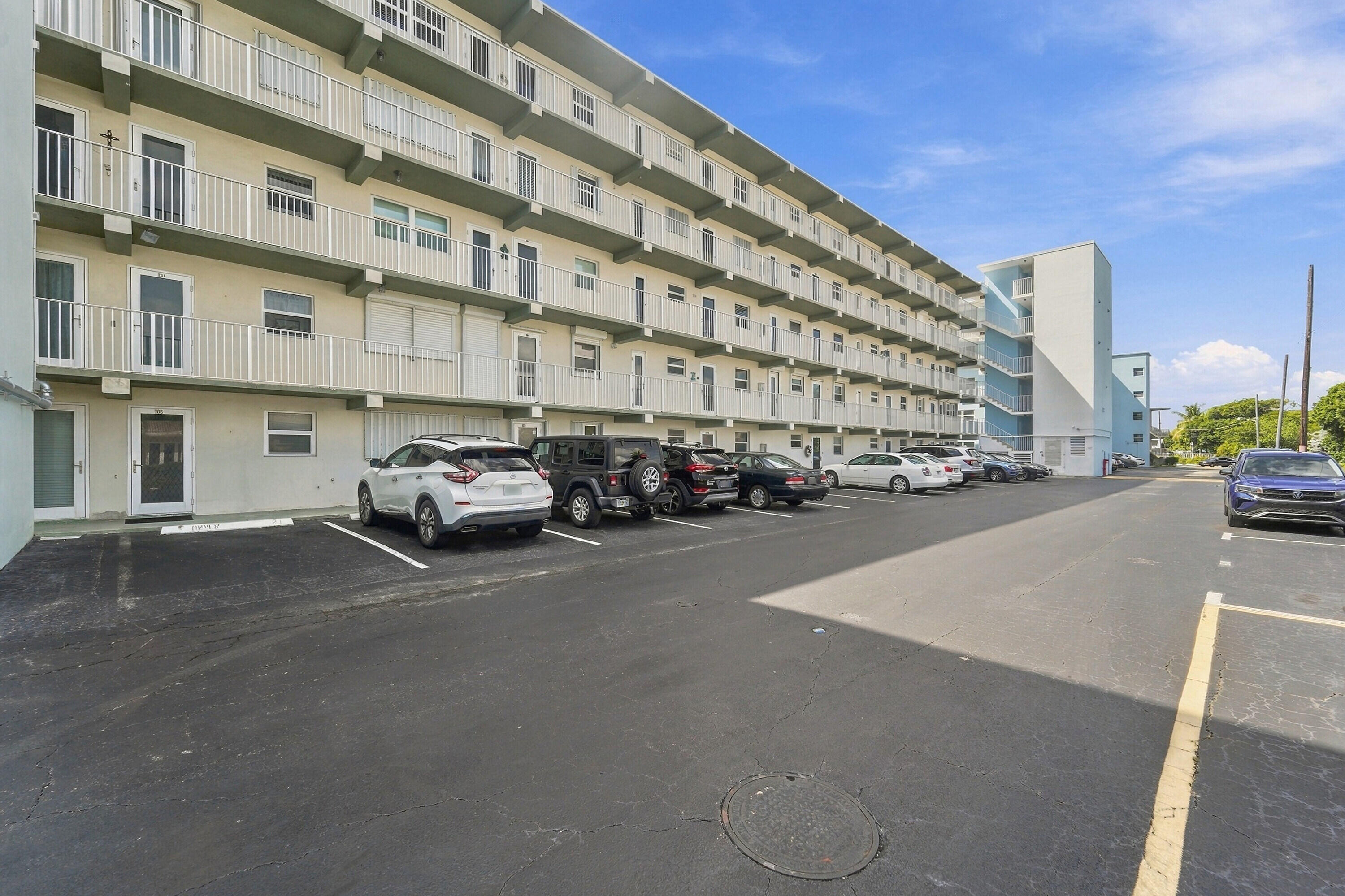 1511 SE 15th #306, Deerfield Beach FL 33441