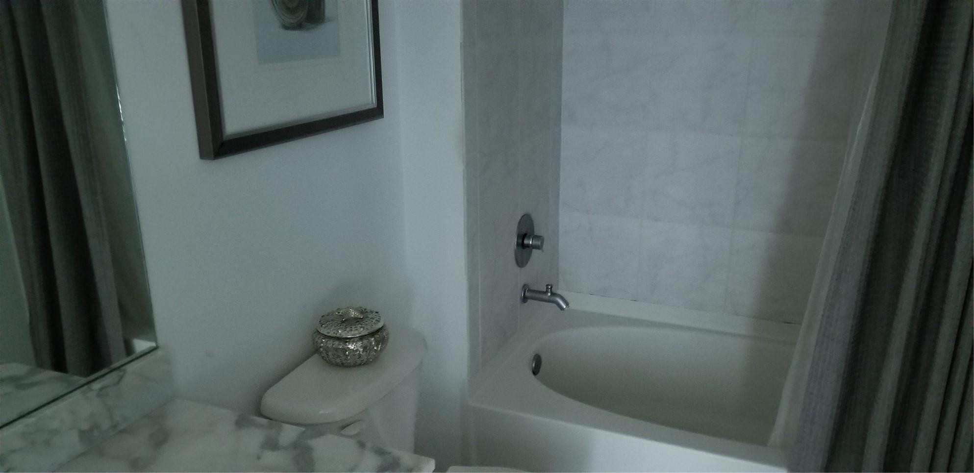 951 BRICKELL #2402, Miami FL 33131