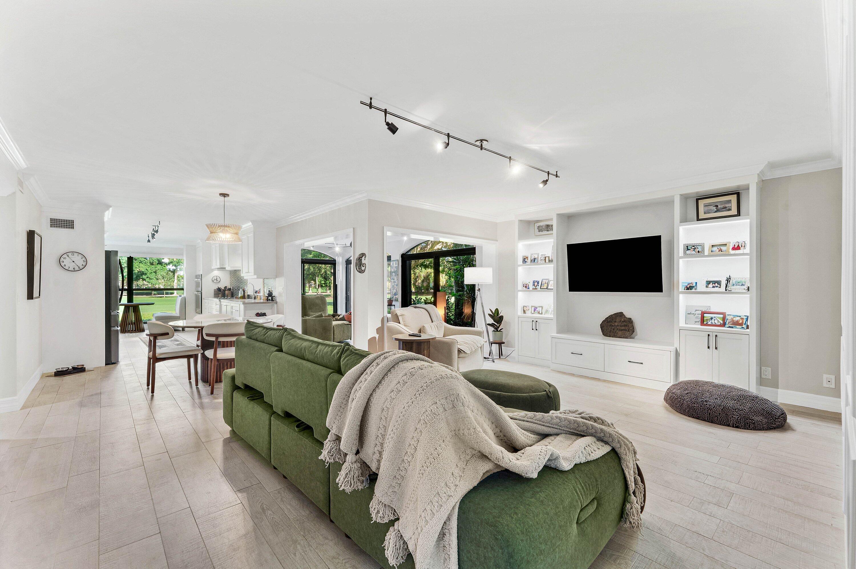 16648 TRADERS #106, Jupiter FL 33477