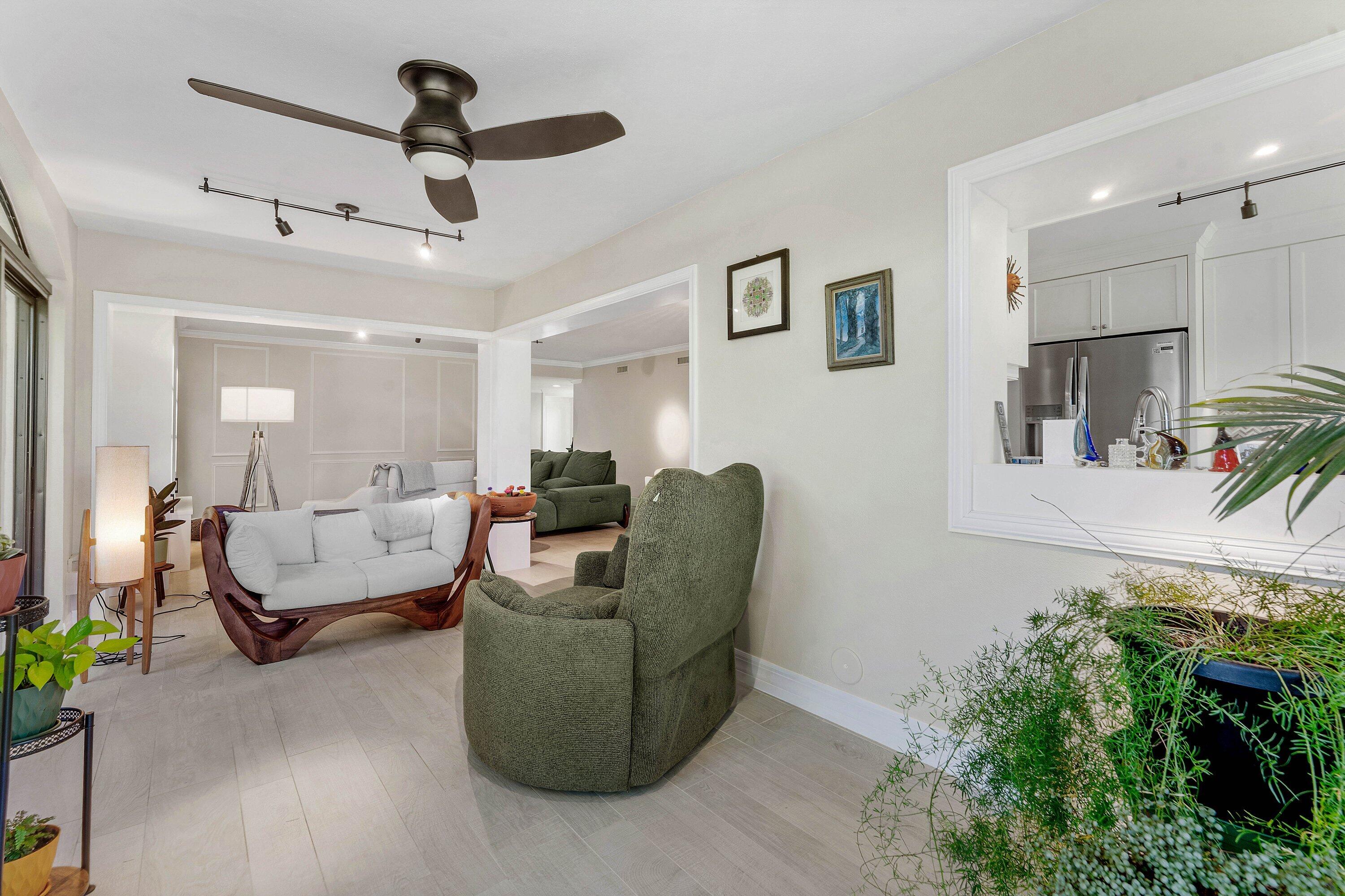 16648 TRADERS #106, Jupiter FL 33477