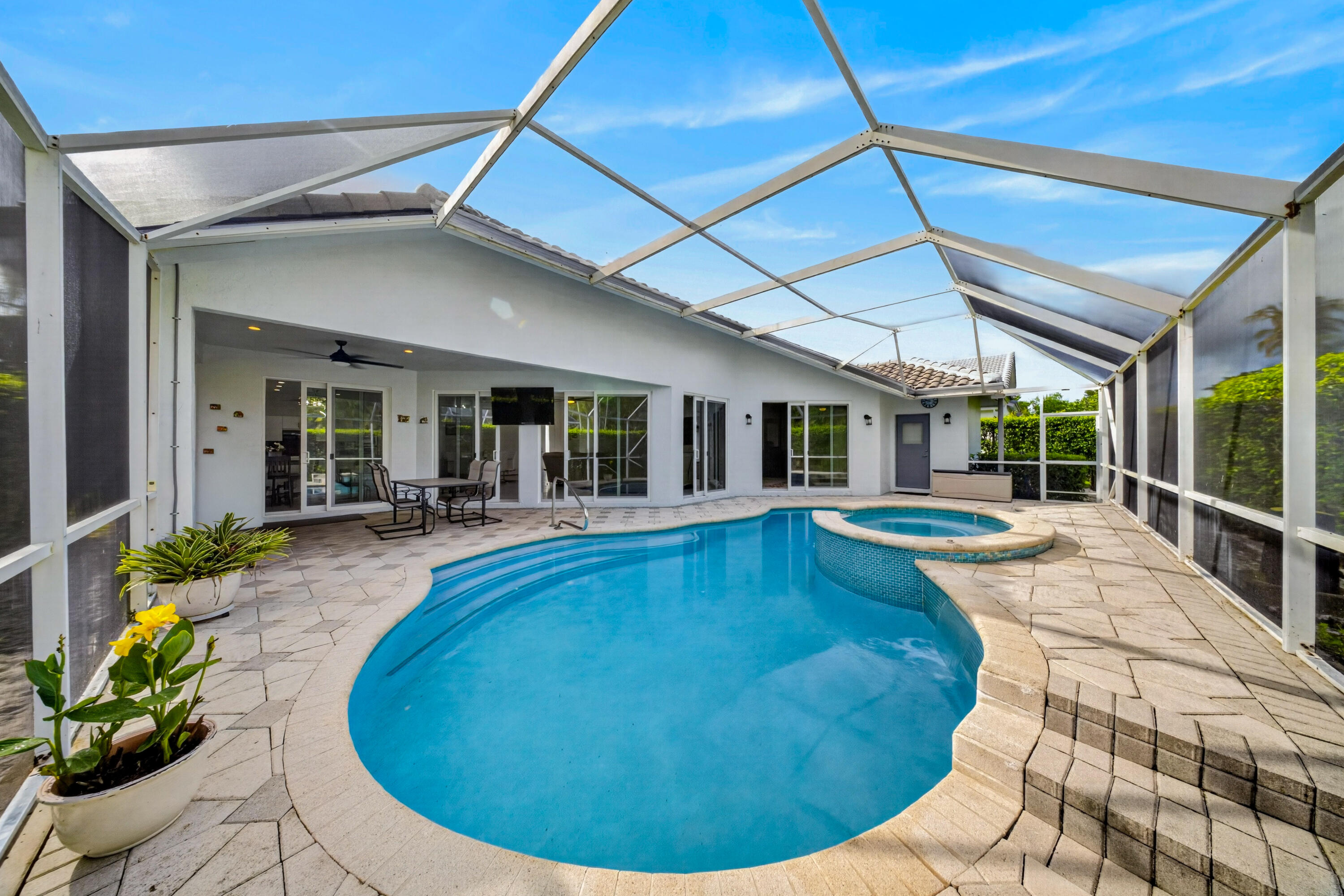 7690 La Corniche, Boca Raton FL 33433