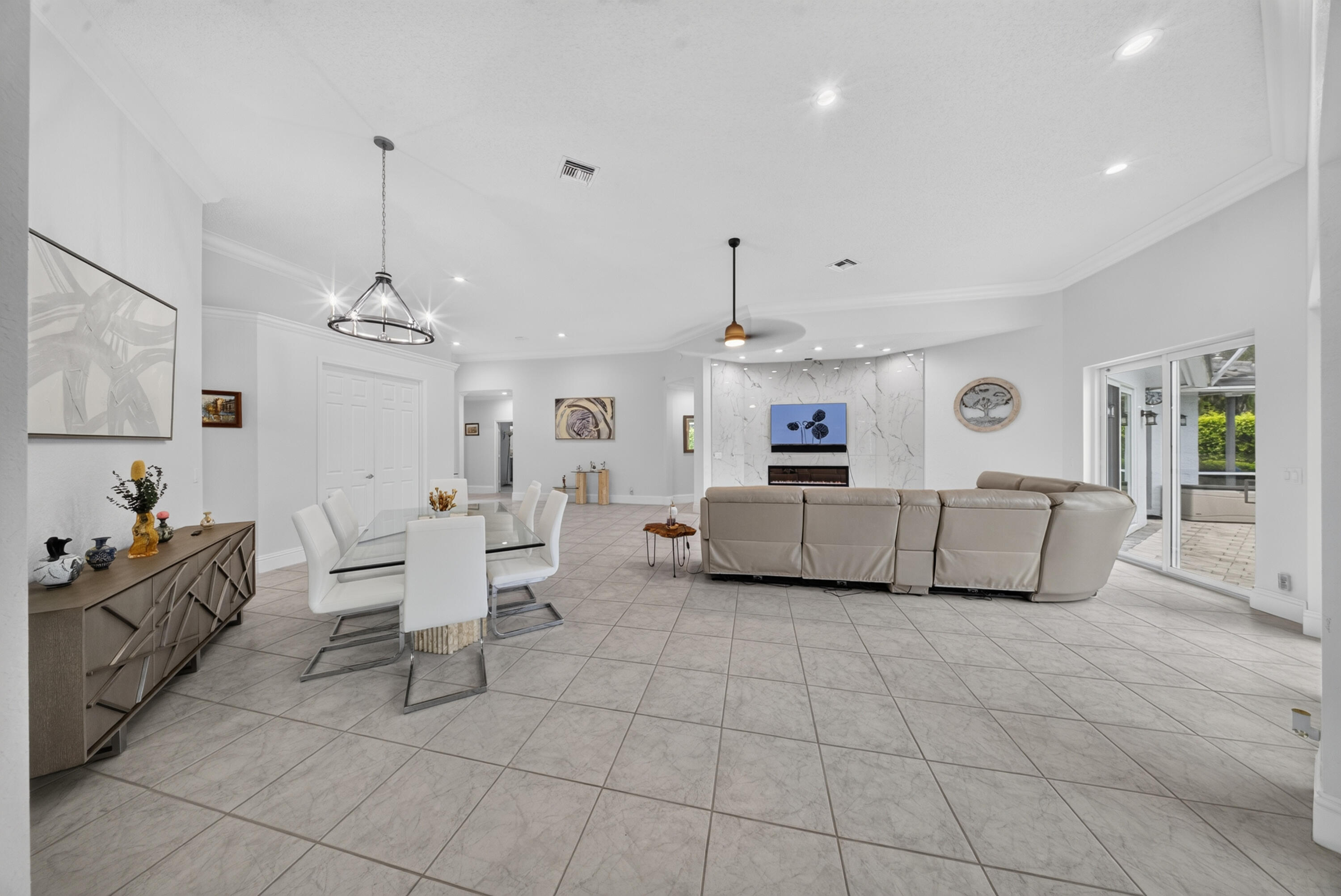 7690 La Corniche, Boca Raton FL 33433
