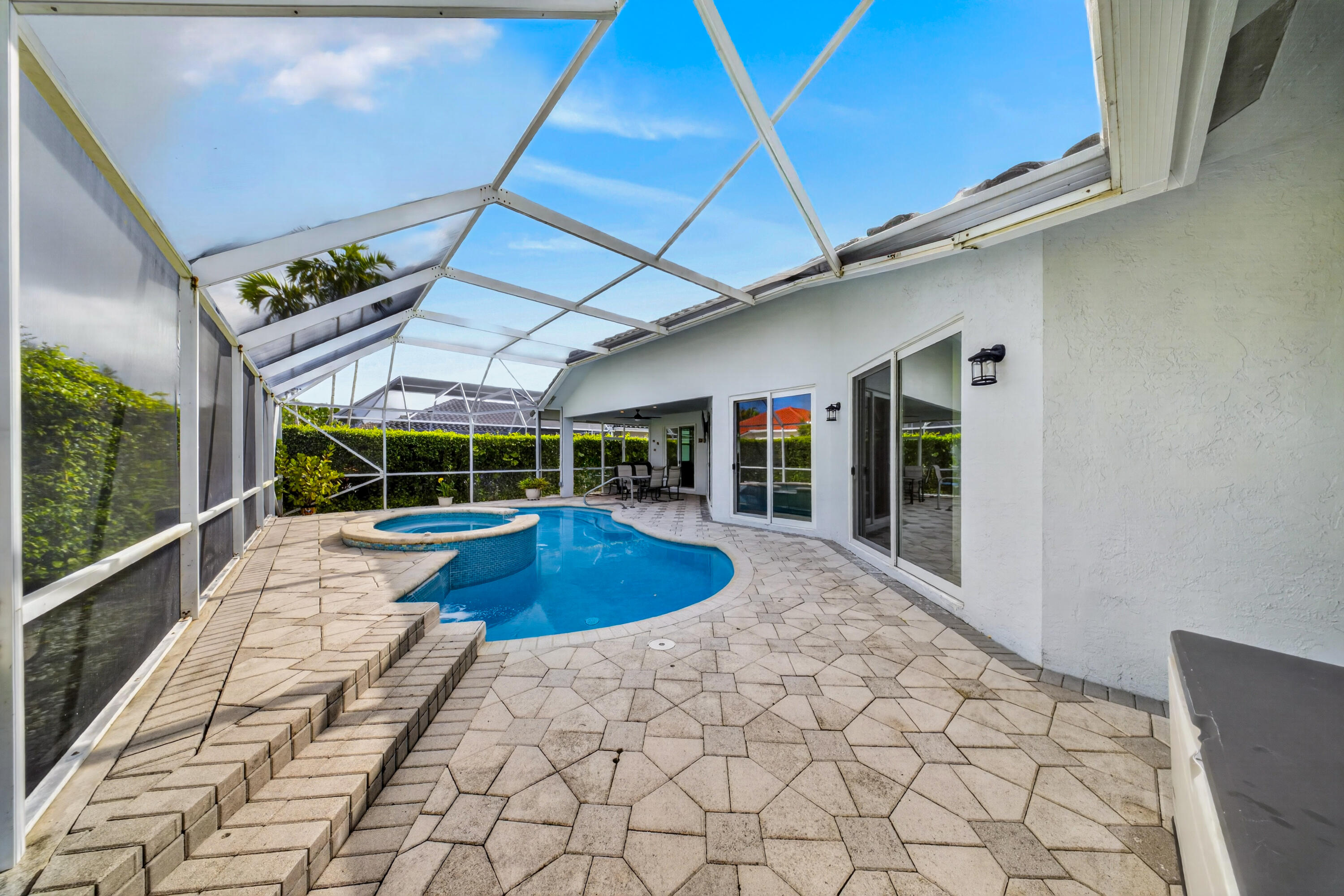 7690 La Corniche, Boca Raton FL 33433