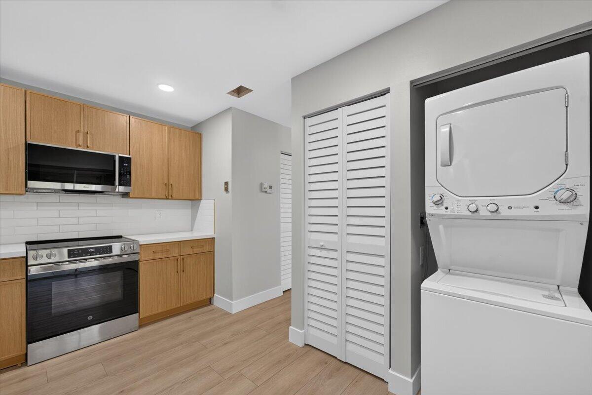 6611 Via Regina, Boca Raton FL 33433