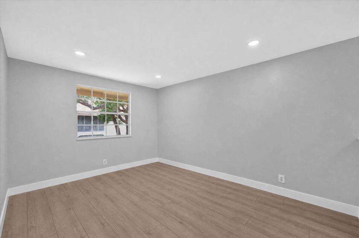 6611 Via Regina, Boca Raton FL 33433