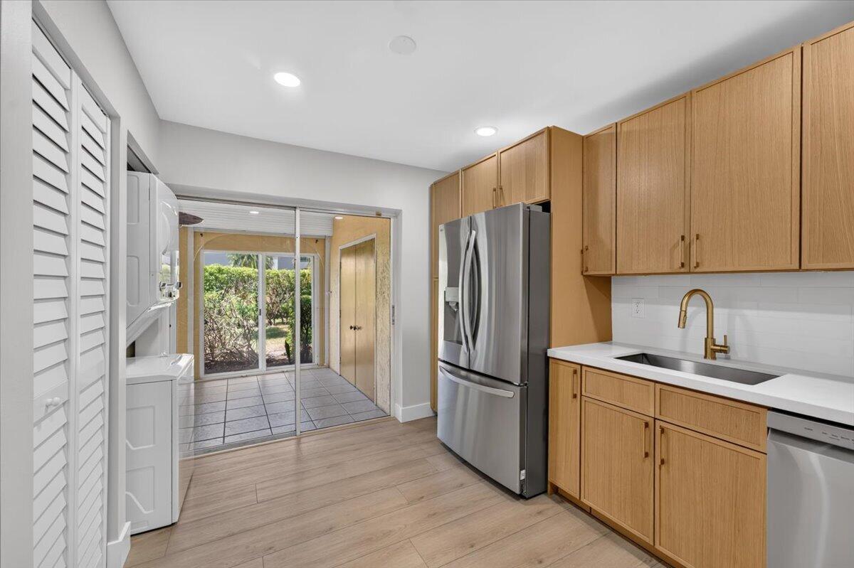 6611 Via Regina, Boca Raton FL 33433