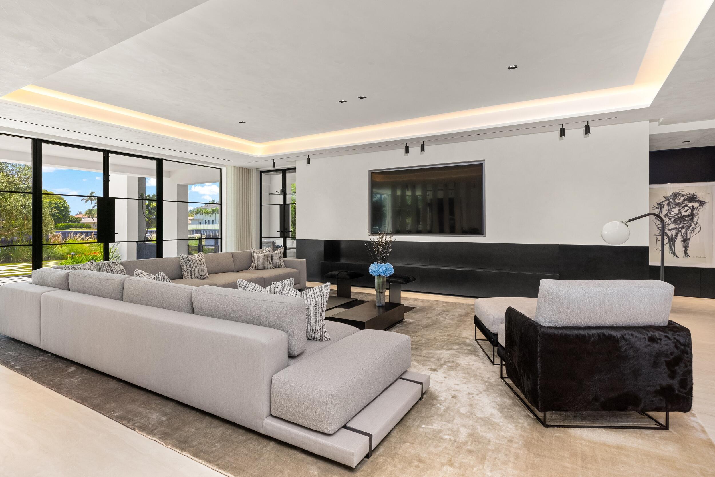 2401 Spanish River, Boca Raton FL 33432