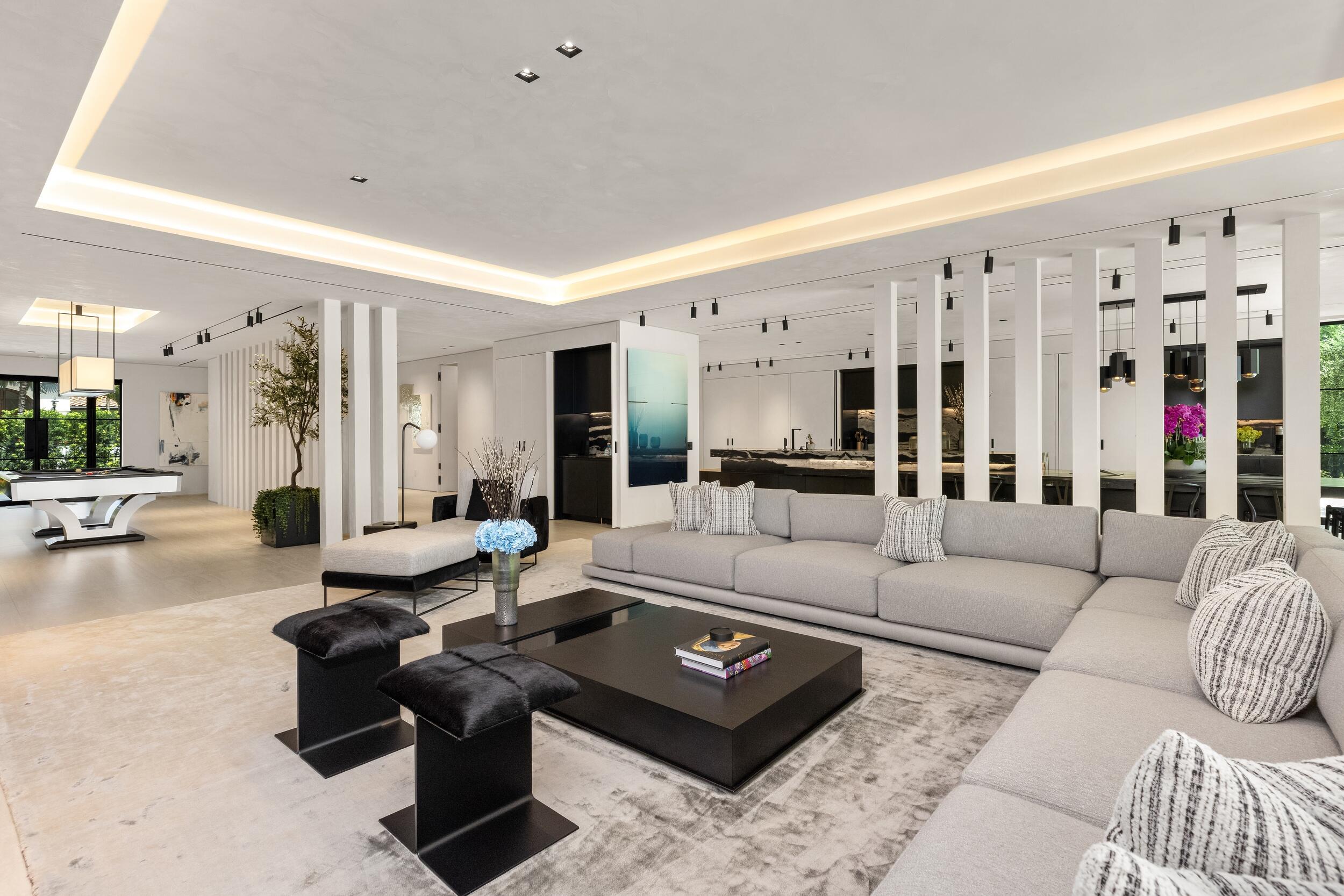 2401 Spanish River, Boca Raton FL 33432