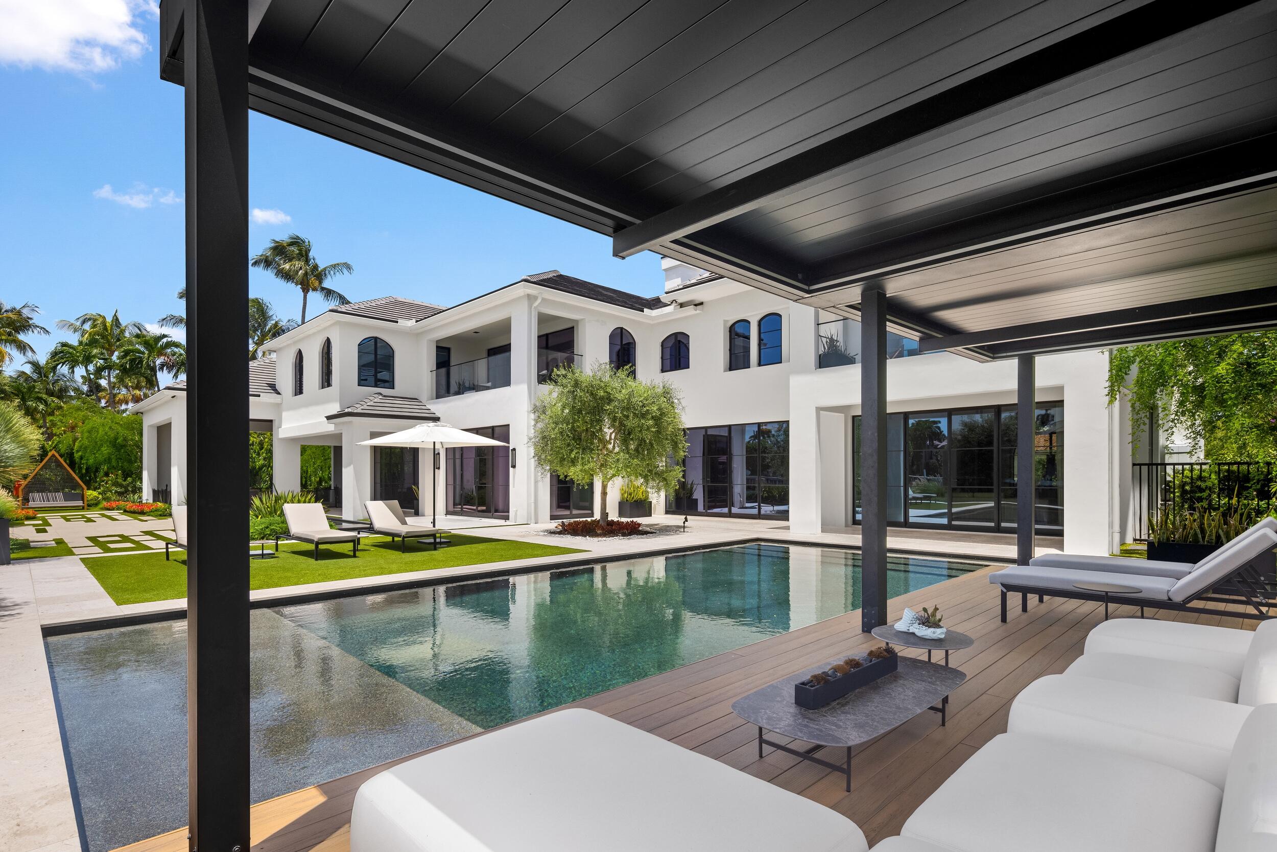 2401 Spanish River, Boca Raton FL 33432