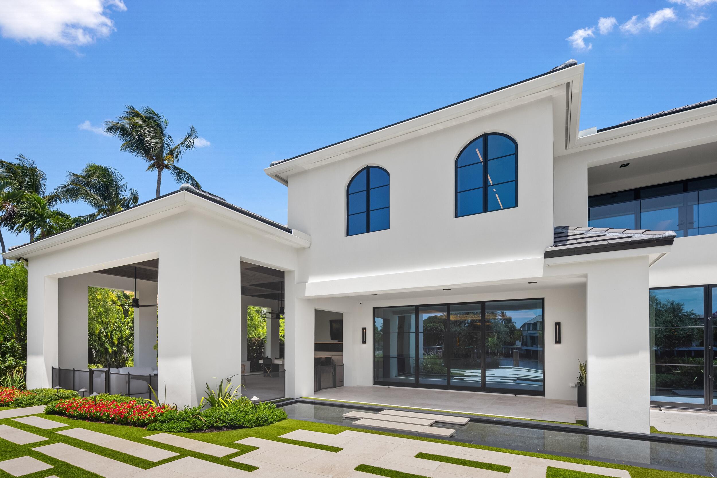 2401 Spanish River, Boca Raton FL 33432
