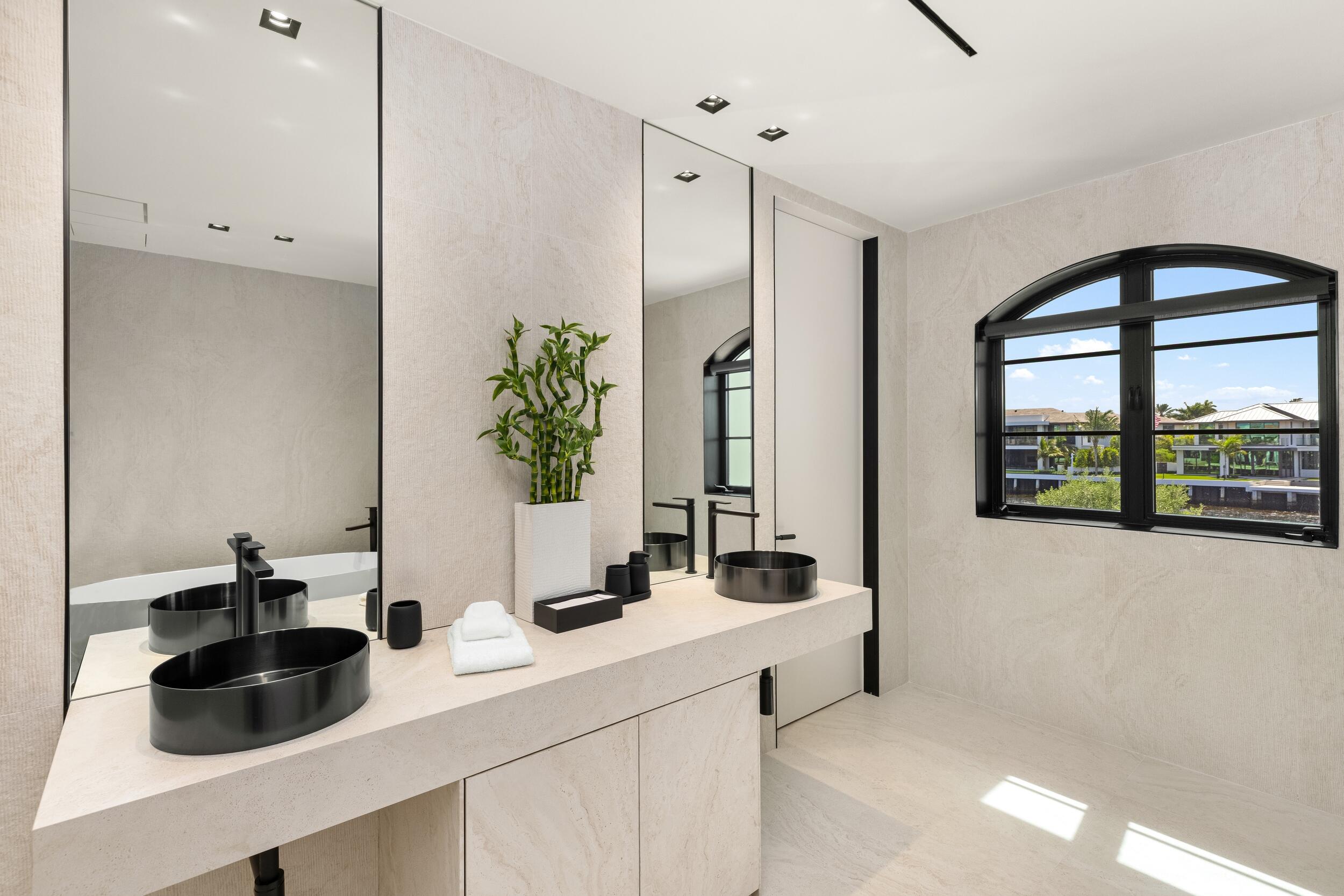 2401 Spanish River, Boca Raton FL 33432