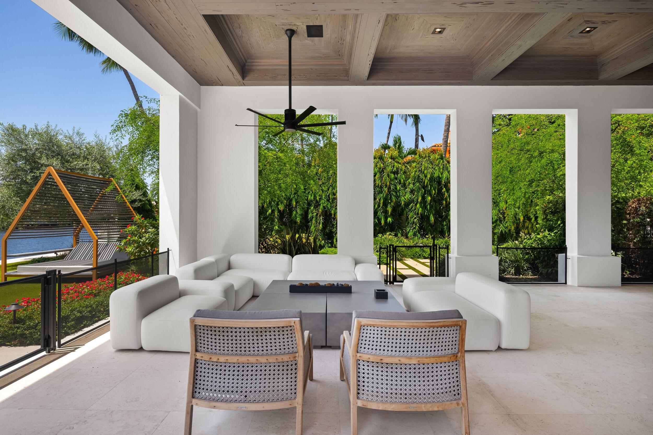 2401 Spanish River, Boca Raton FL 33432