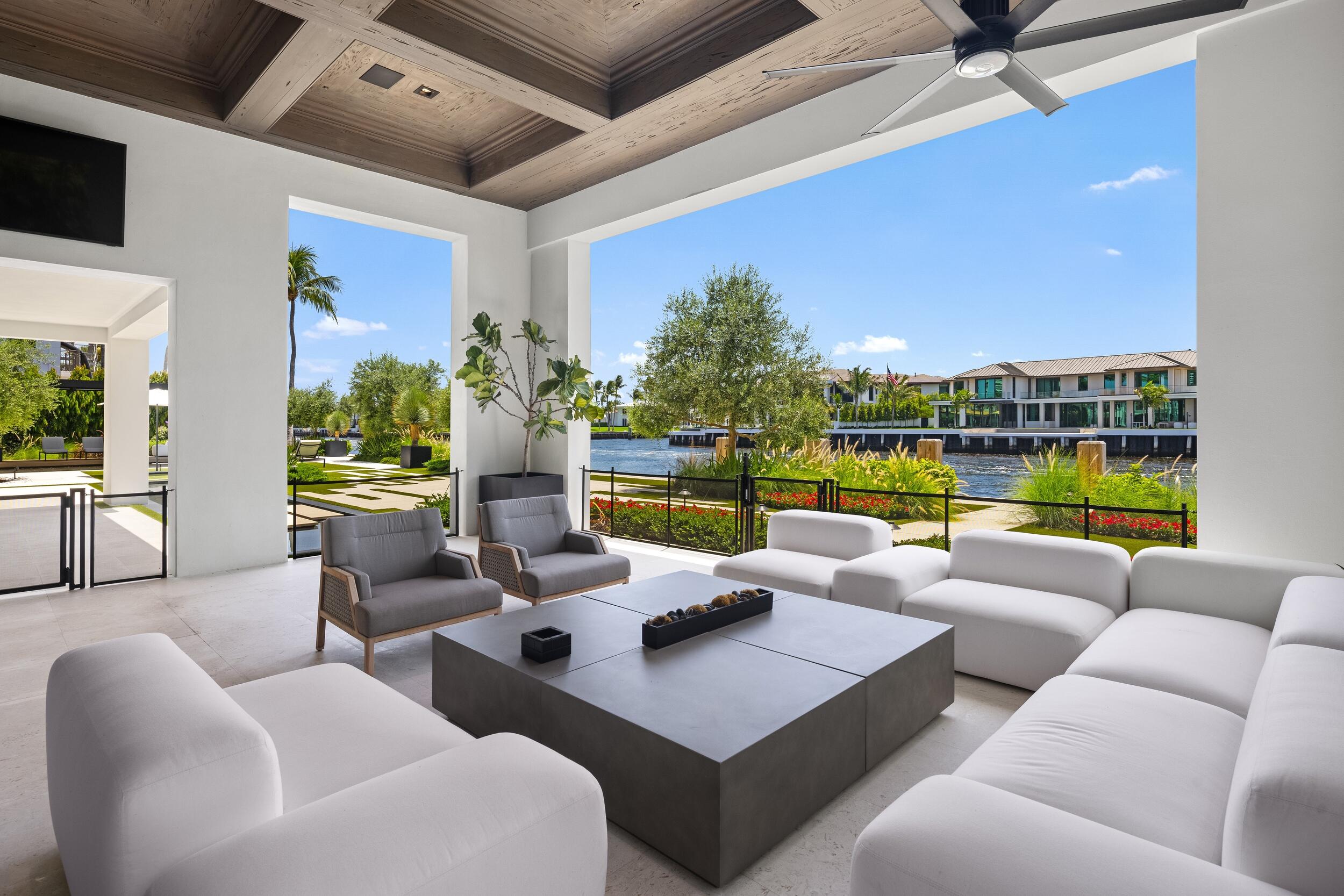 2401 Spanish River, Boca Raton FL 33432