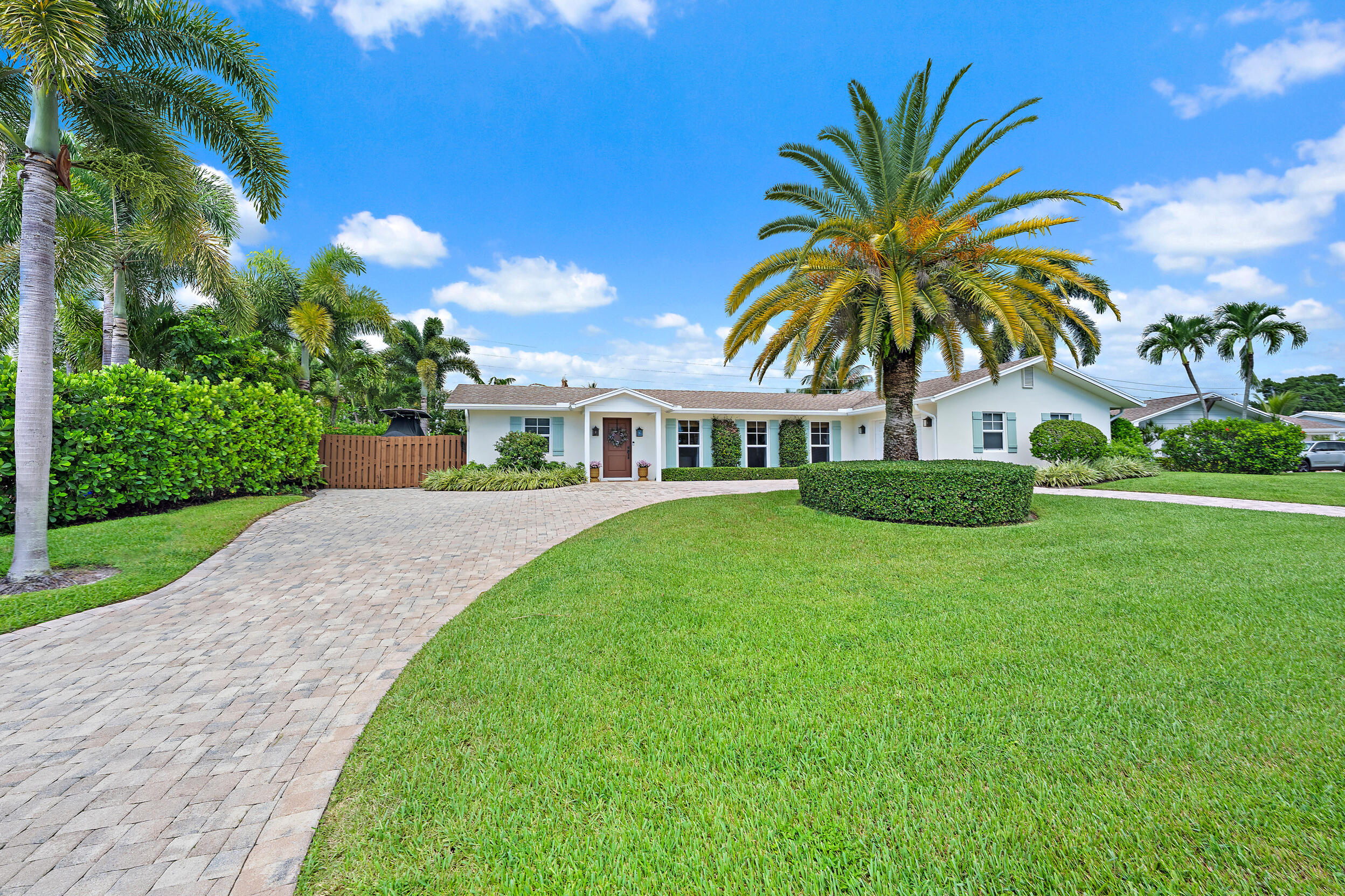 215 Golfview, Tequesta FL 33469