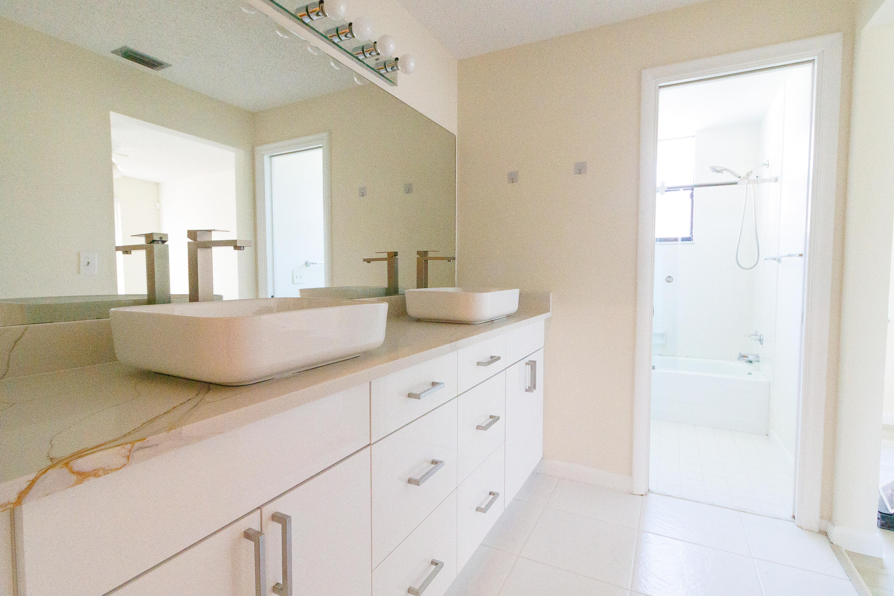 8197 ROYAL PALM #5, Tamarac FL 33321