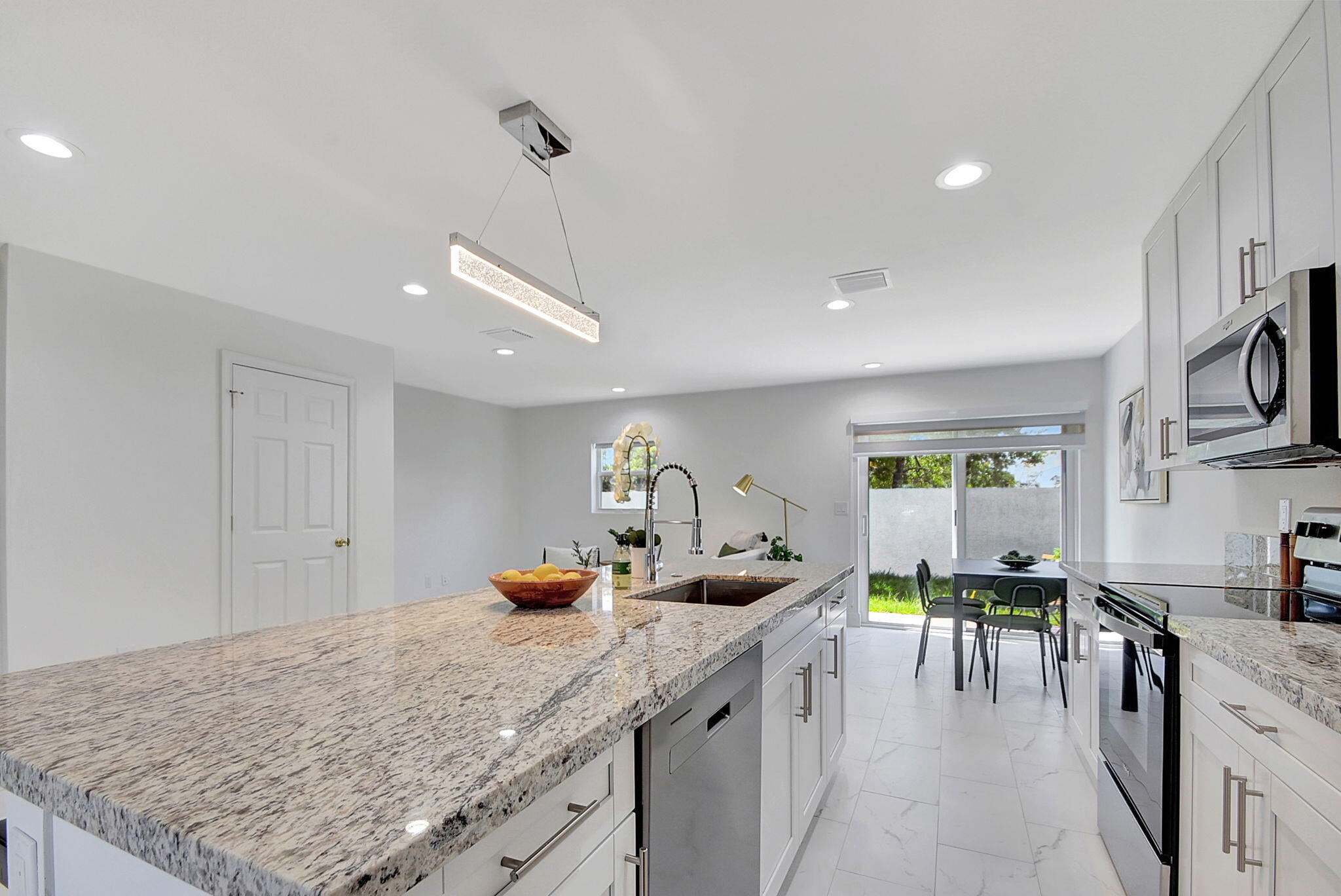 3868 Patio #3, Palm Springs FL 33461