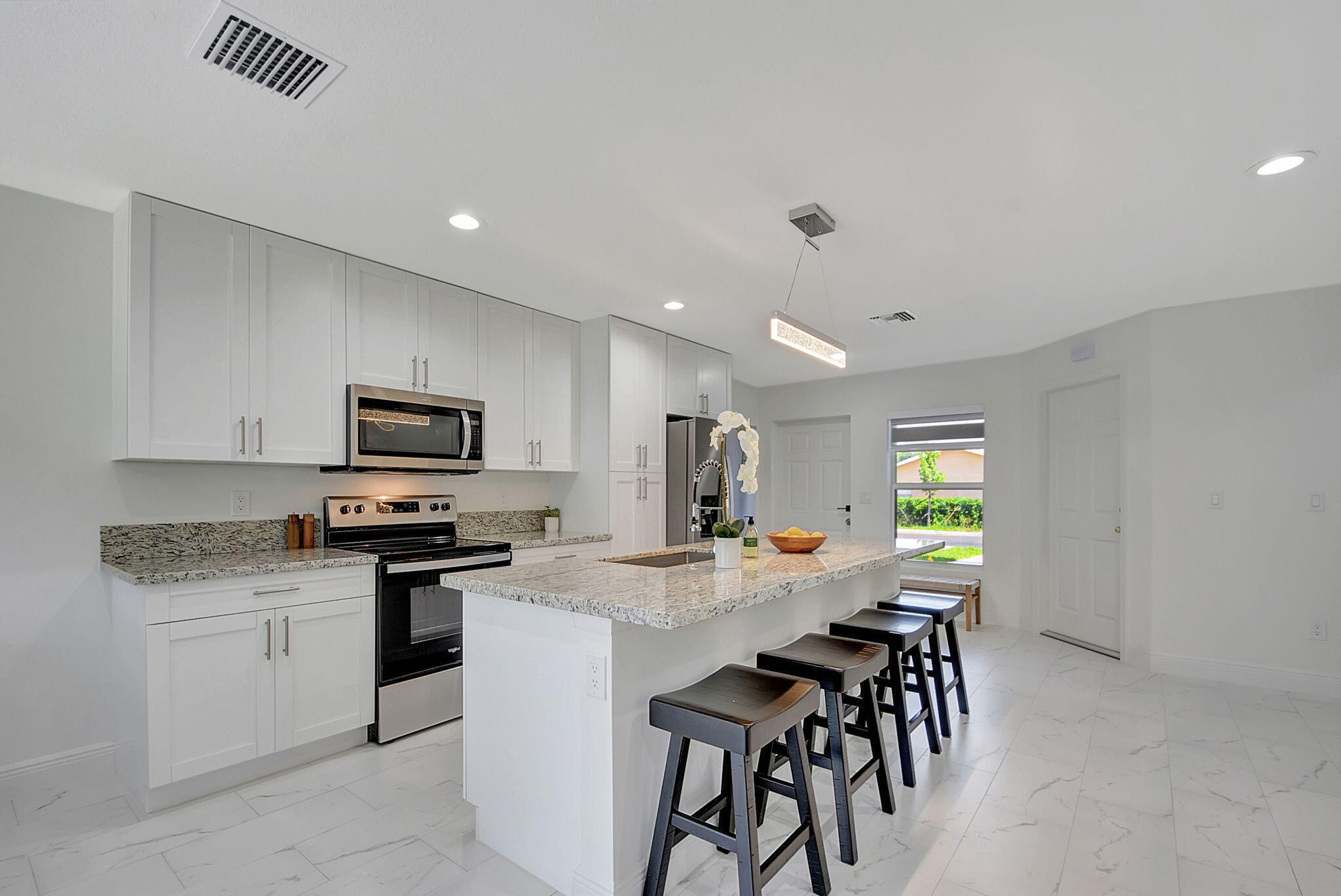 3868 Patio #3, Palm Springs FL 33461