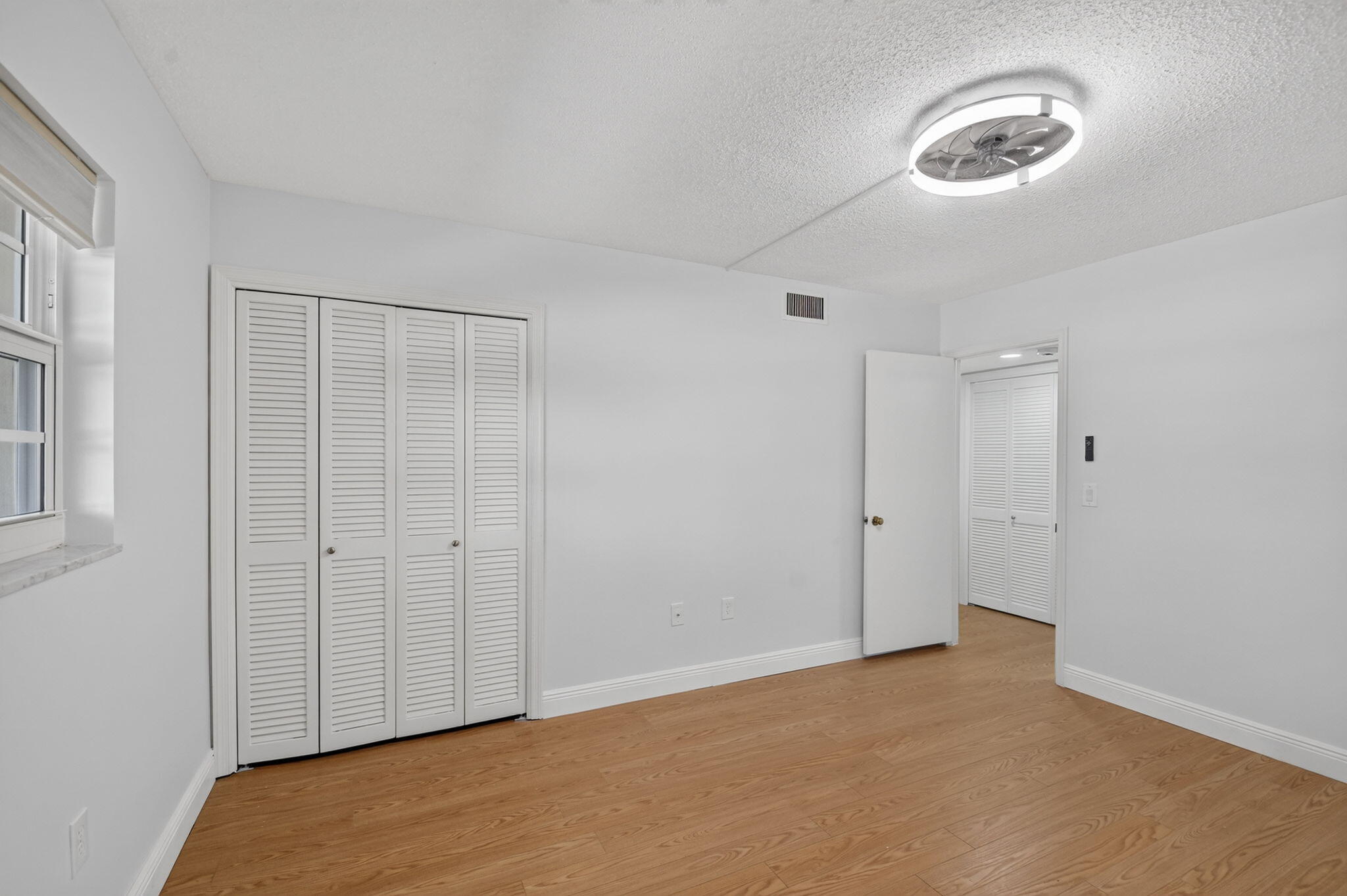 145 Atlantis #202, Atlantis FL 33462