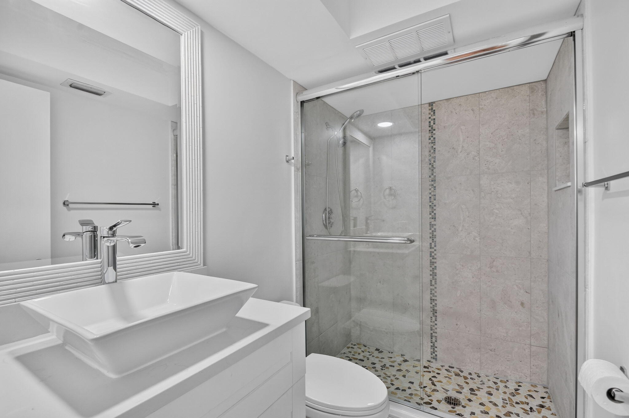 145 Atlantis #202, Atlantis FL 33462