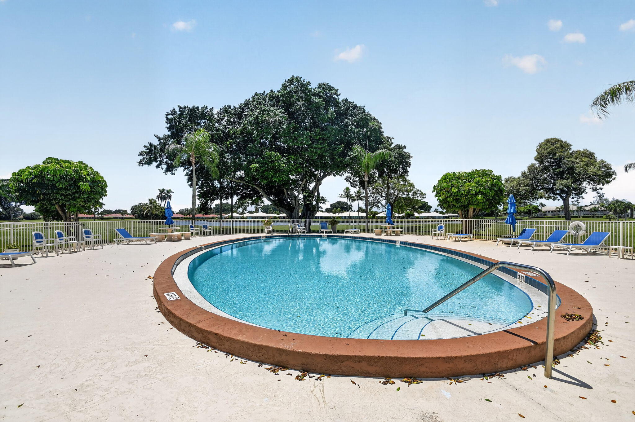 145 Atlantis #202, Atlantis FL 33462