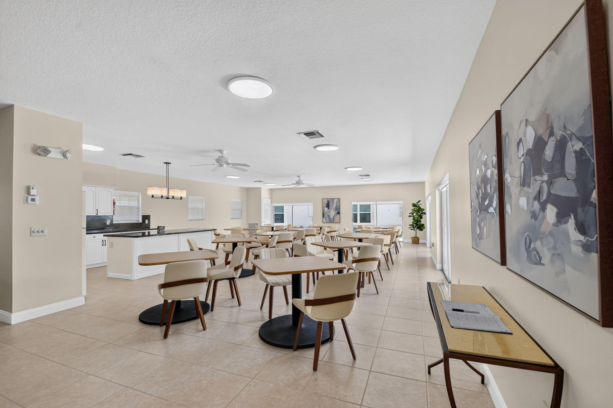 145 Atlantis #202, Atlantis FL 33462