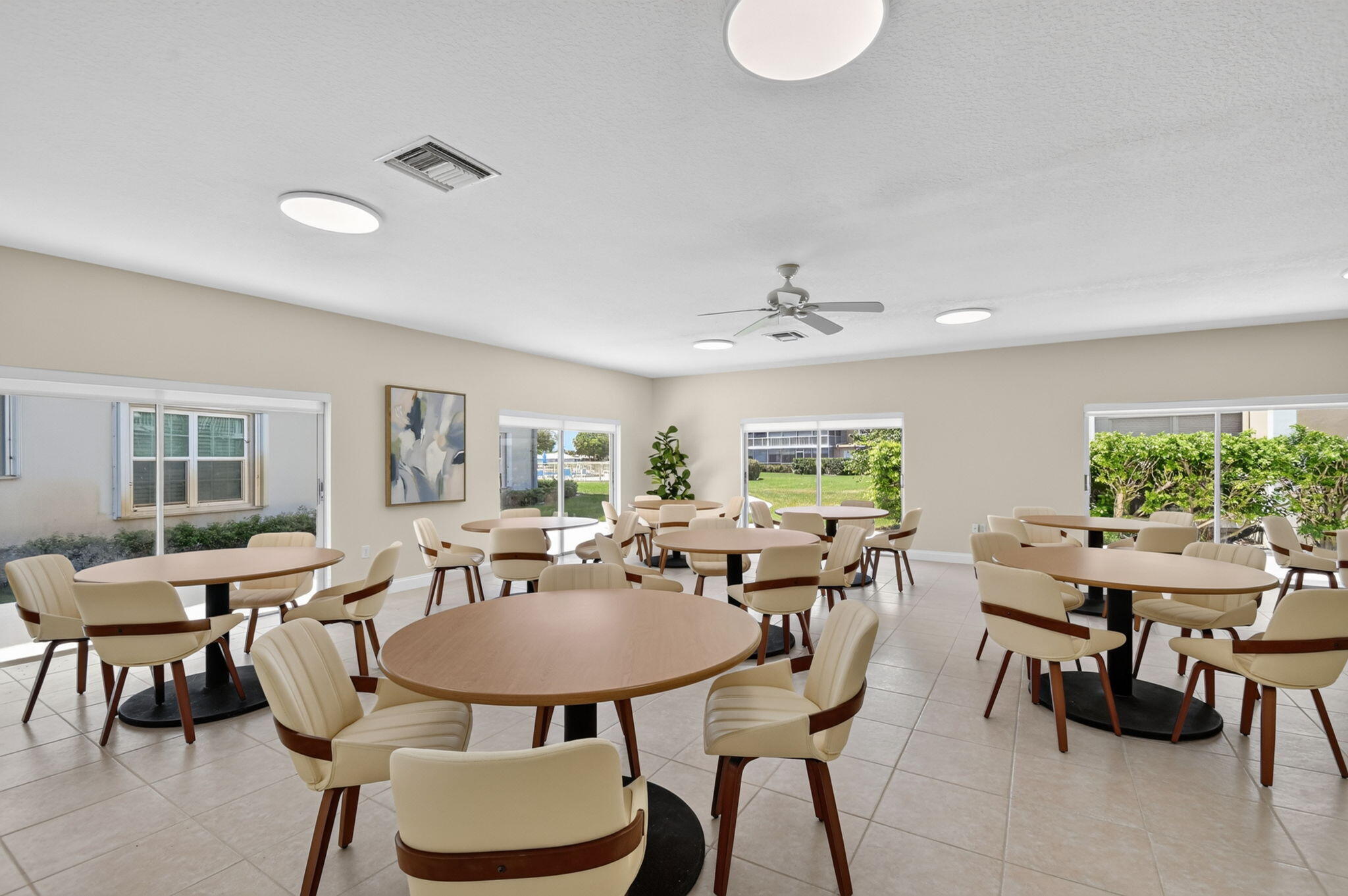 145 Atlantis #202, Atlantis FL 33462