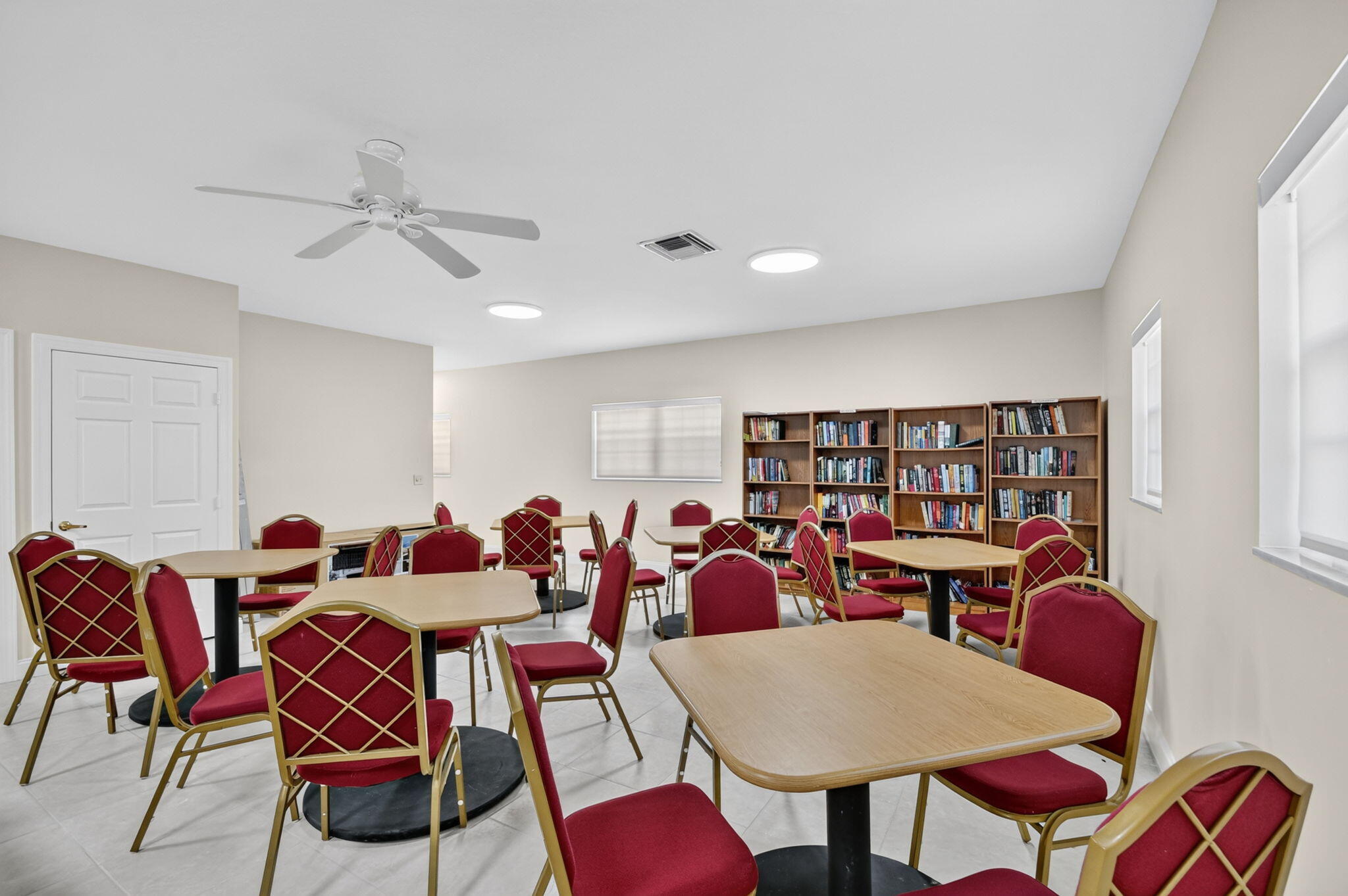 145 Atlantis #202, Atlantis FL 33462