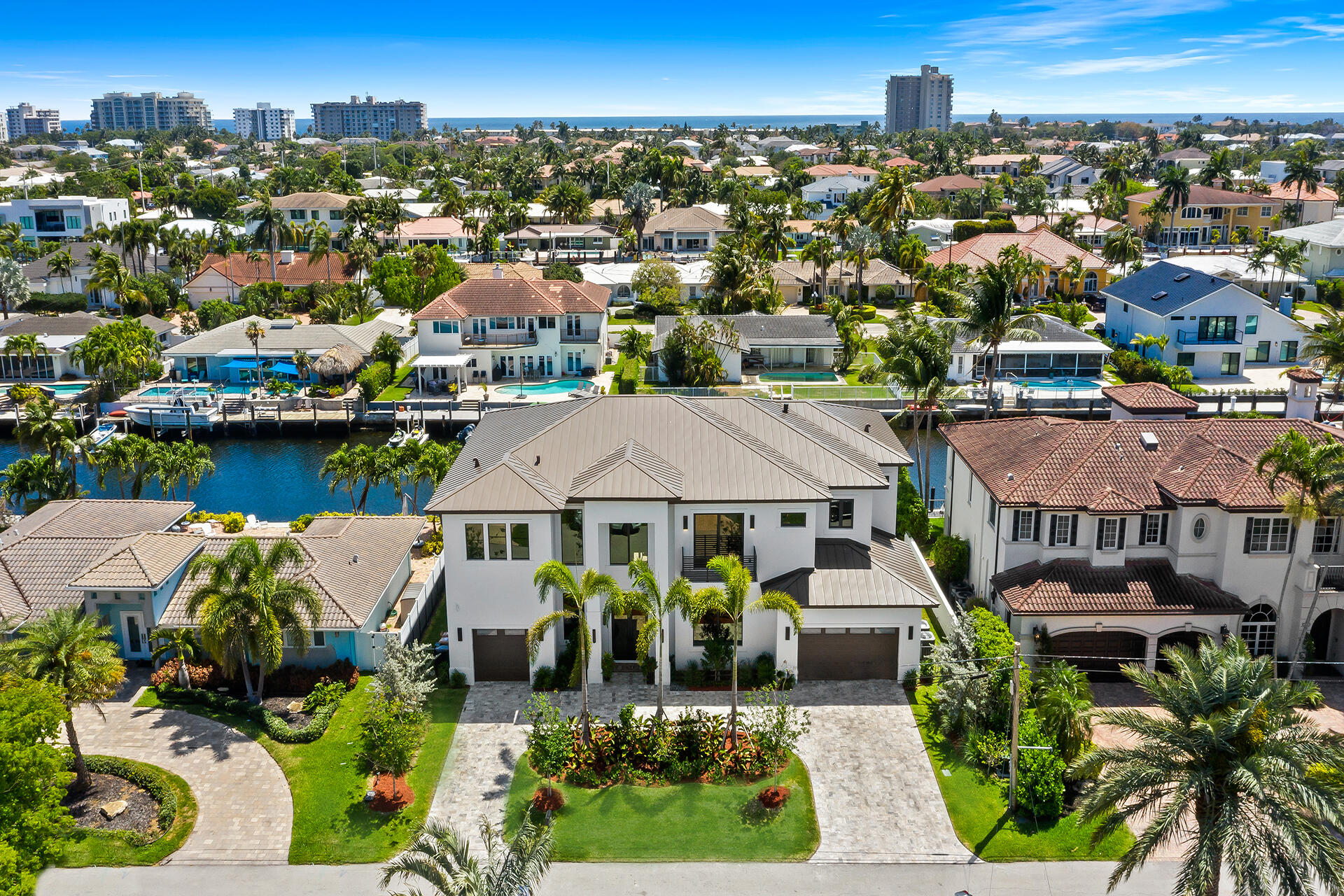 3750 NE 26TH, Lighthouse Point FL 33064