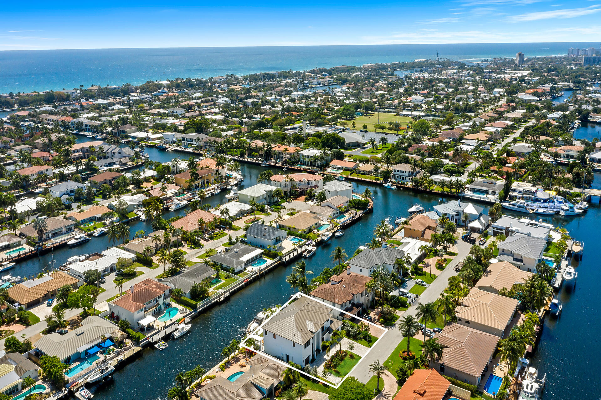 3750 NE 26TH, Lighthouse Point FL 33064