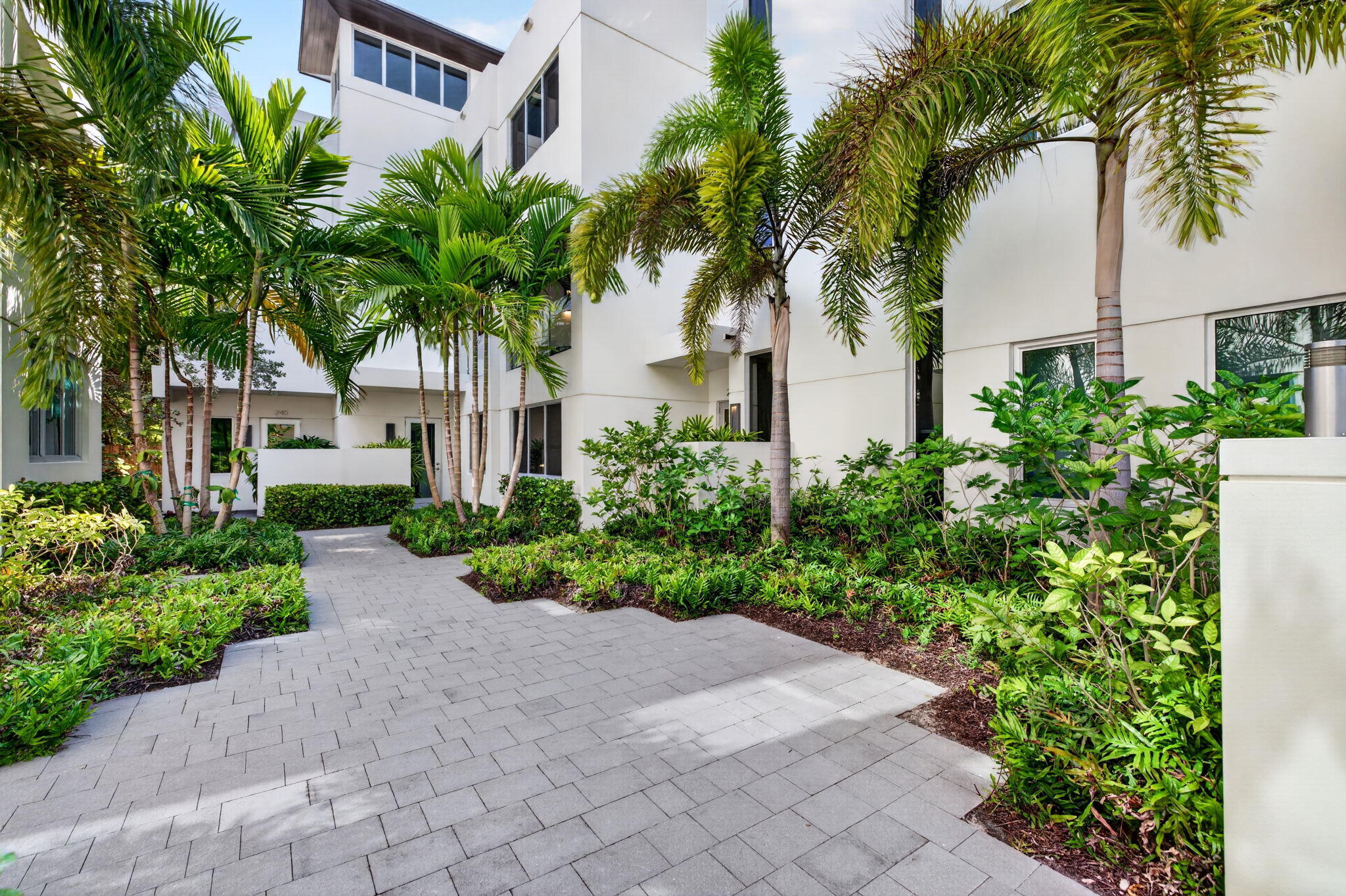 244 Garden, Lauderdale By The Sea FL 33308