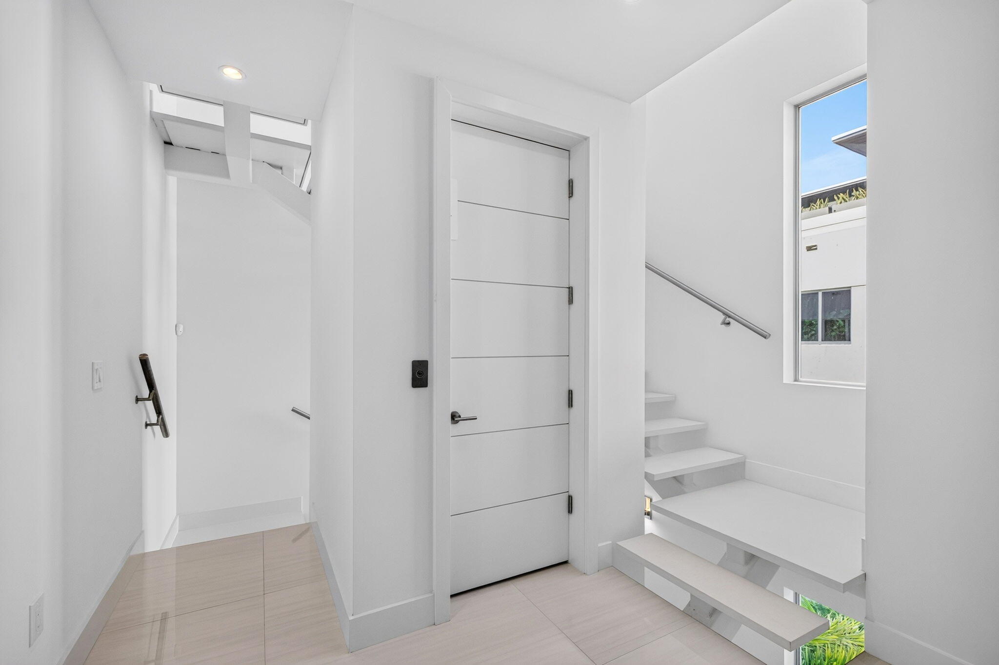 244 Garden, Lauderdale By The Sea FL 33308