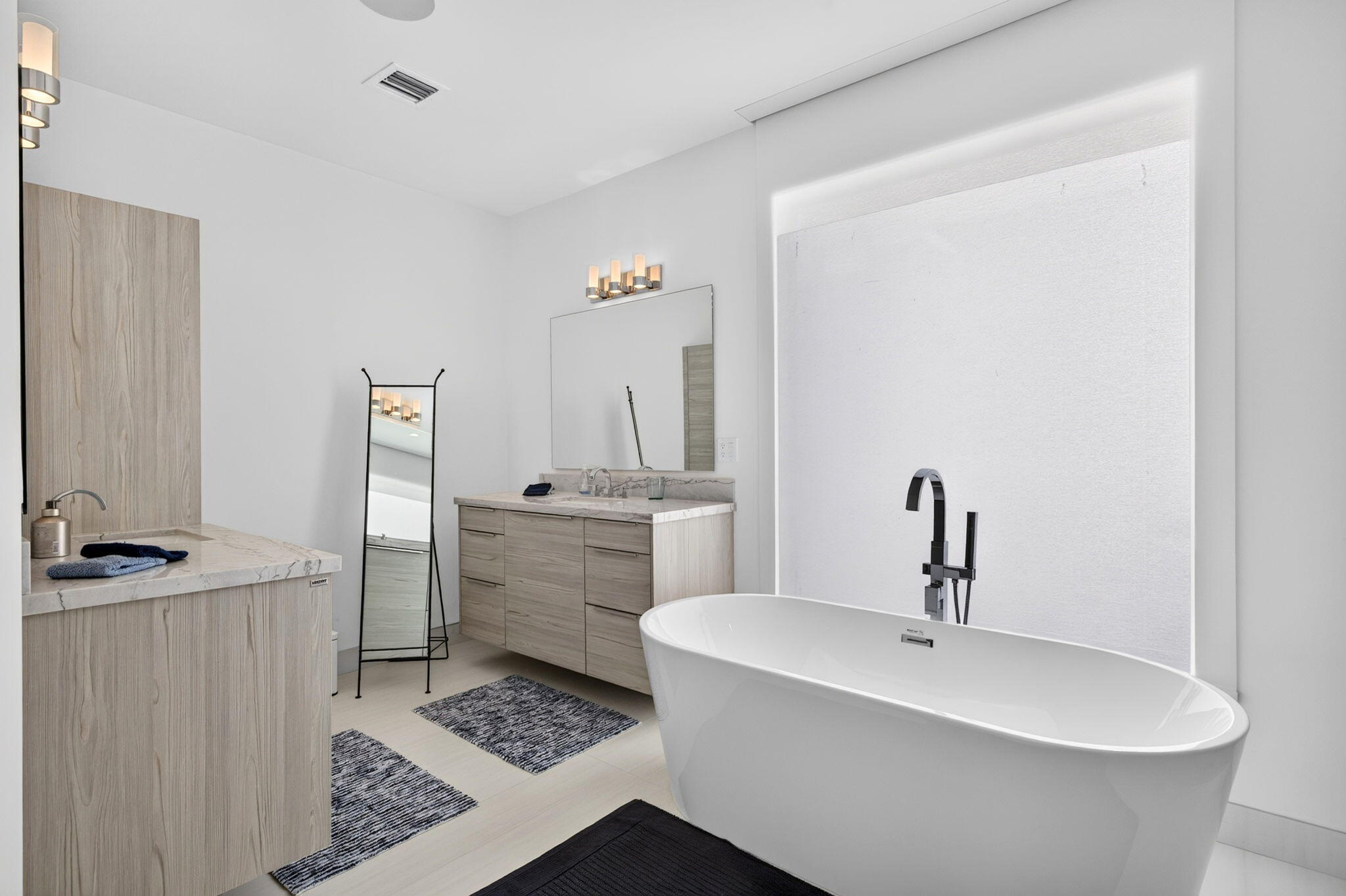 244 Garden, Lauderdale By The Sea FL 33308